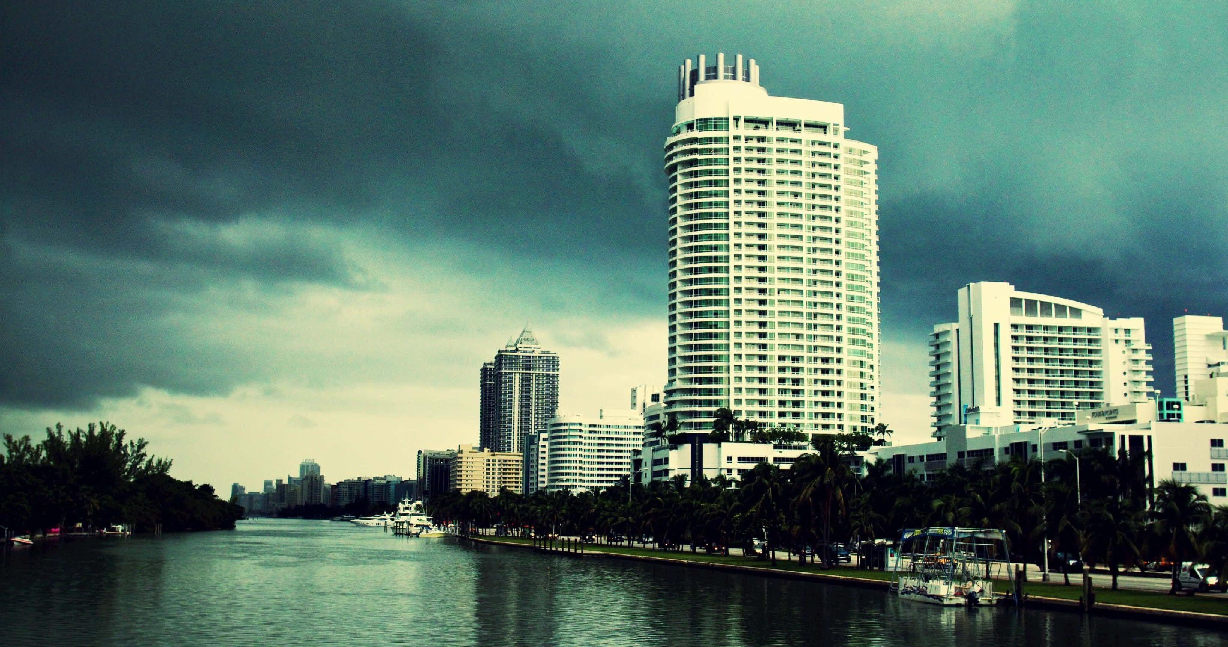 Miami, urban waterfront, tall white buildings, 4K Desktop Wallpaper