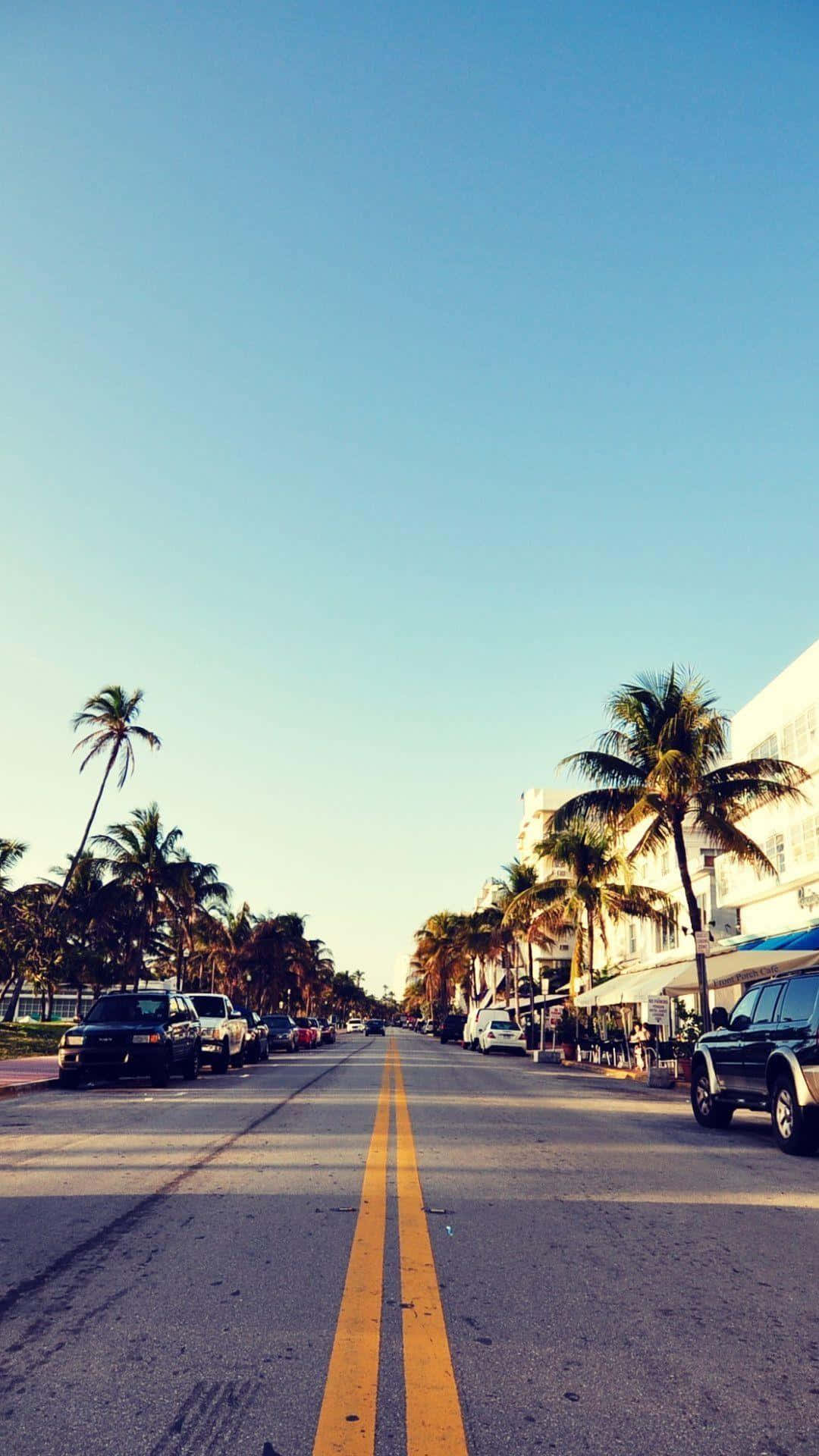 Miami, iPhone, sunlit coastal street, Full HD Phone Wallpaper