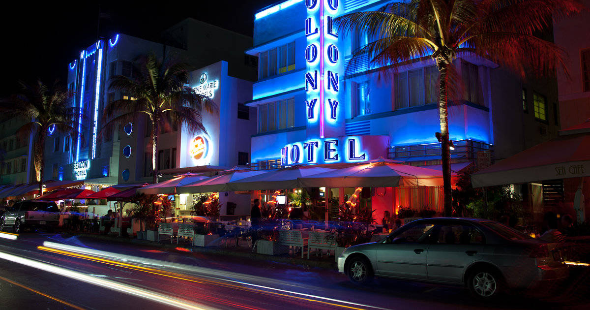 Miami Beach, neon lights, palm trees, SD Desktop Wallpaper