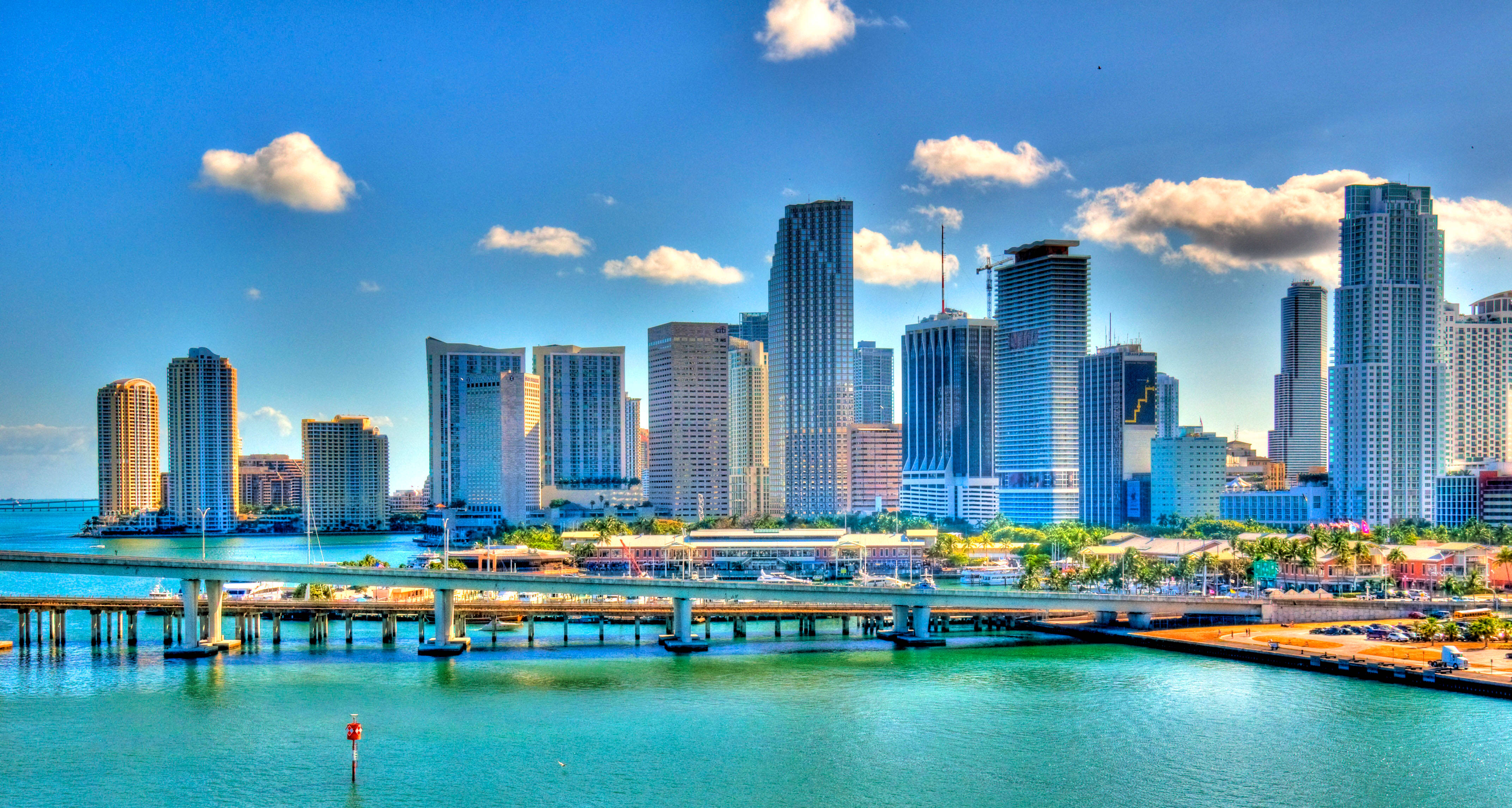 Miami, city skyline, towering skyscrapers, 4K Desktop Wallpaper