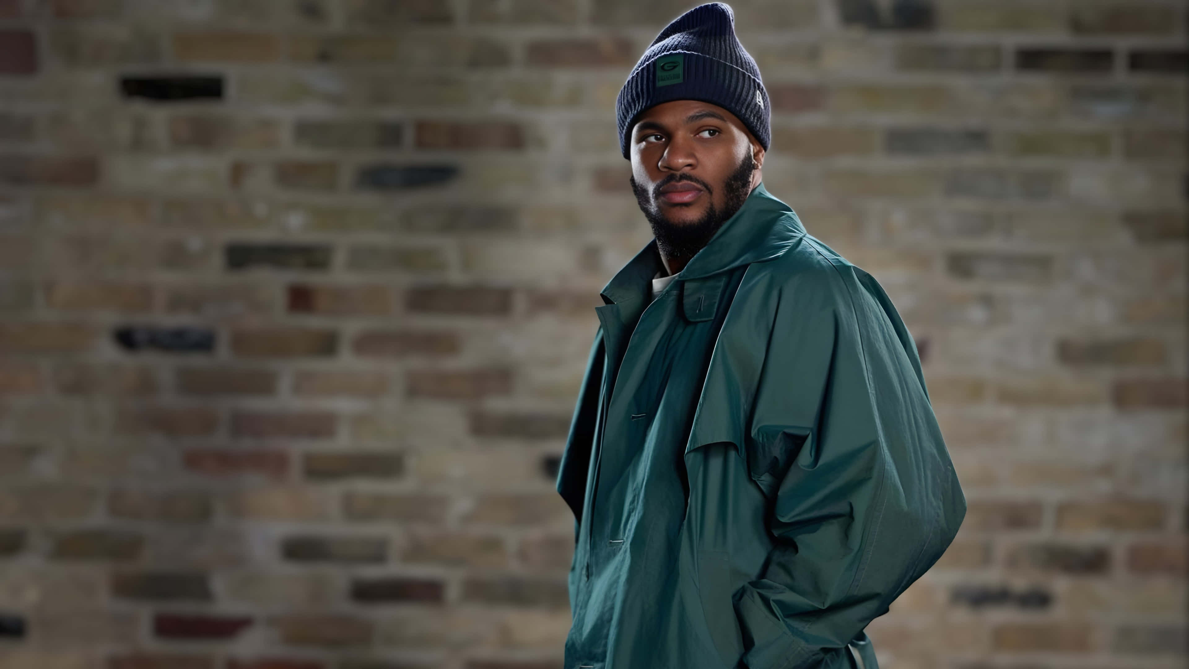 Micah Parsons, dark green raincoat, navy beanie, 4K Desktop Wallpaper