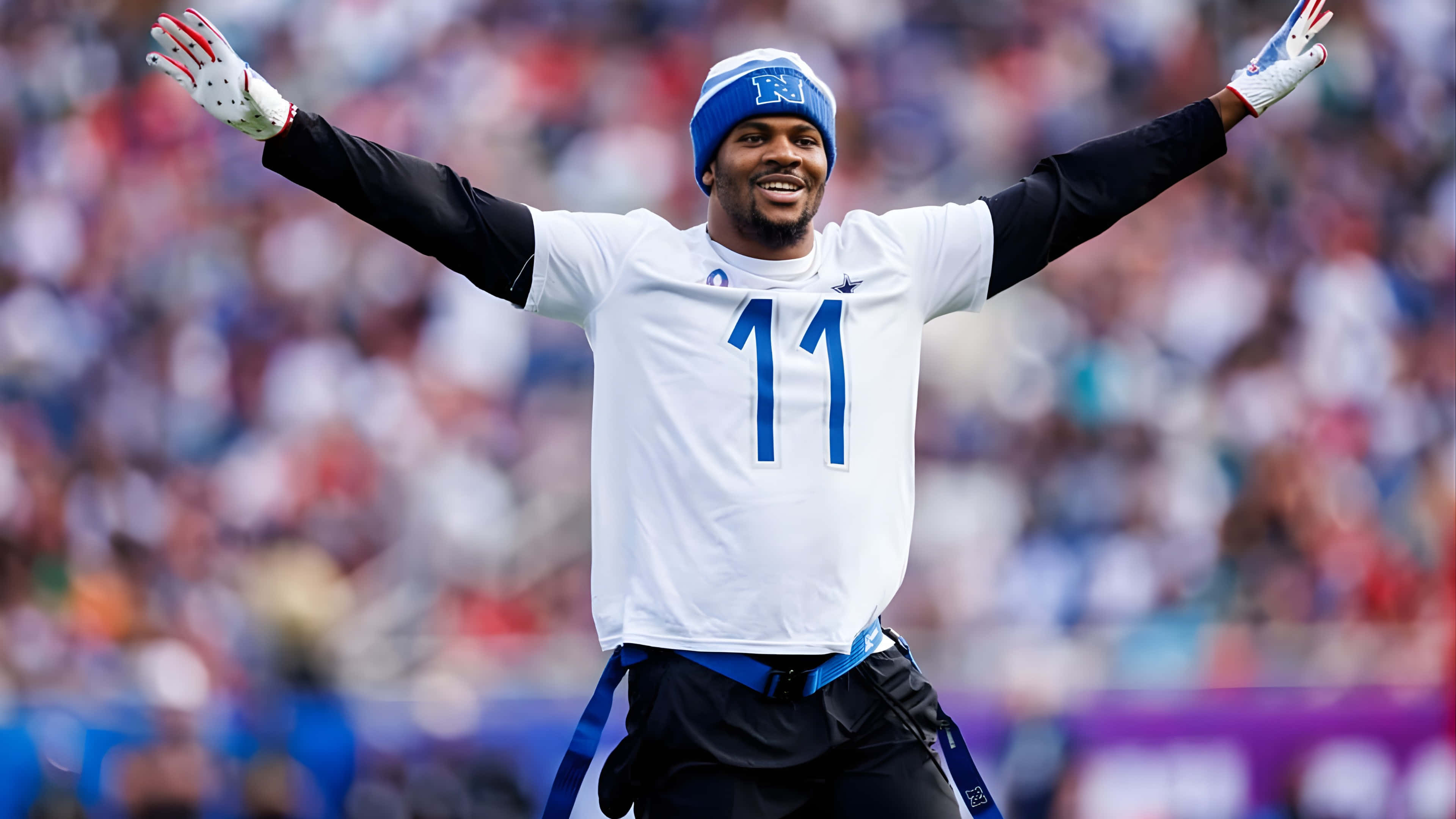 Micah Parsons, white jersey, blue number 11, 4K Desktop Wallpaper