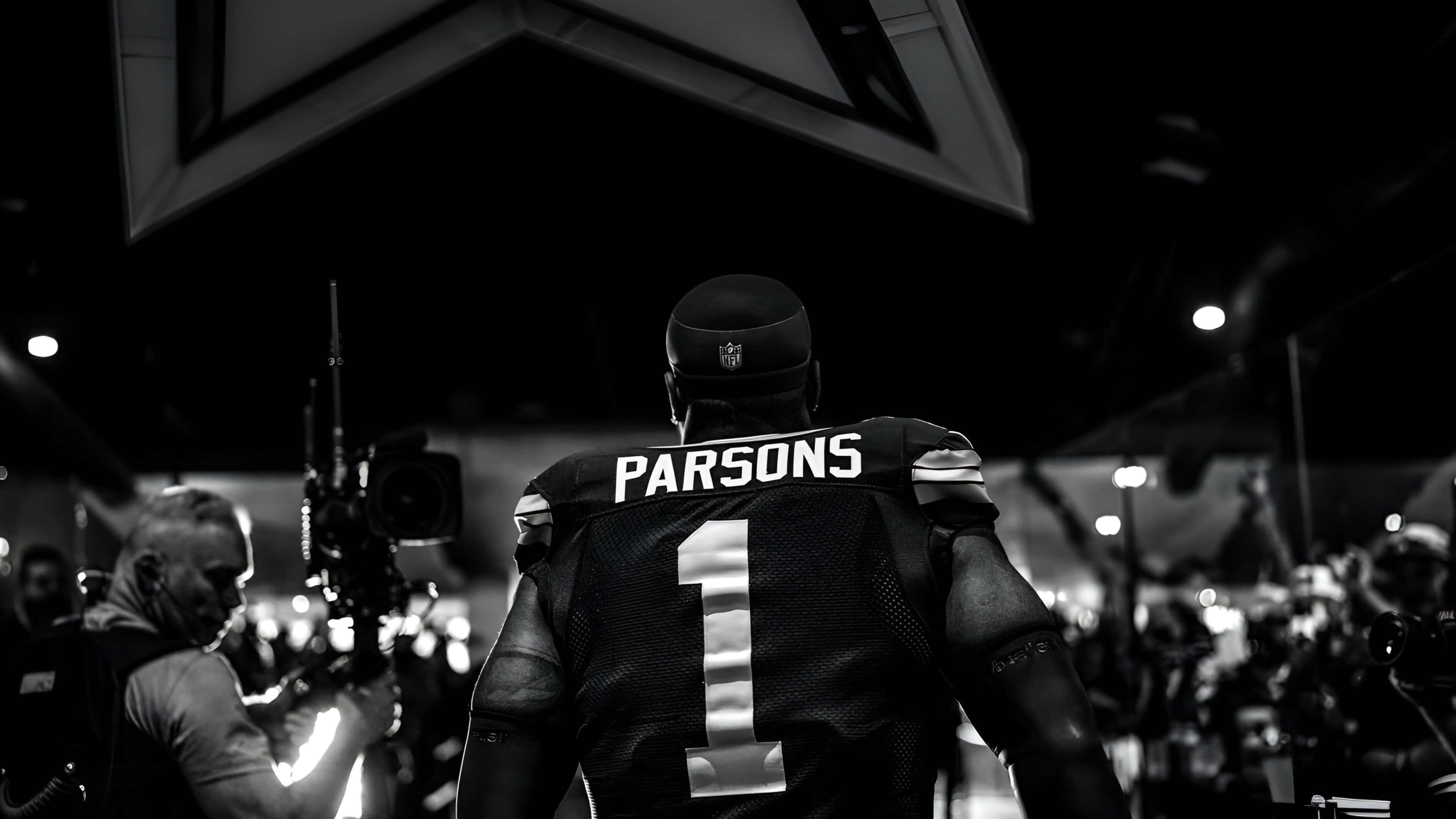 Micah Parsons, number one, stadium tunnel, 4K Desktop Wallpaper