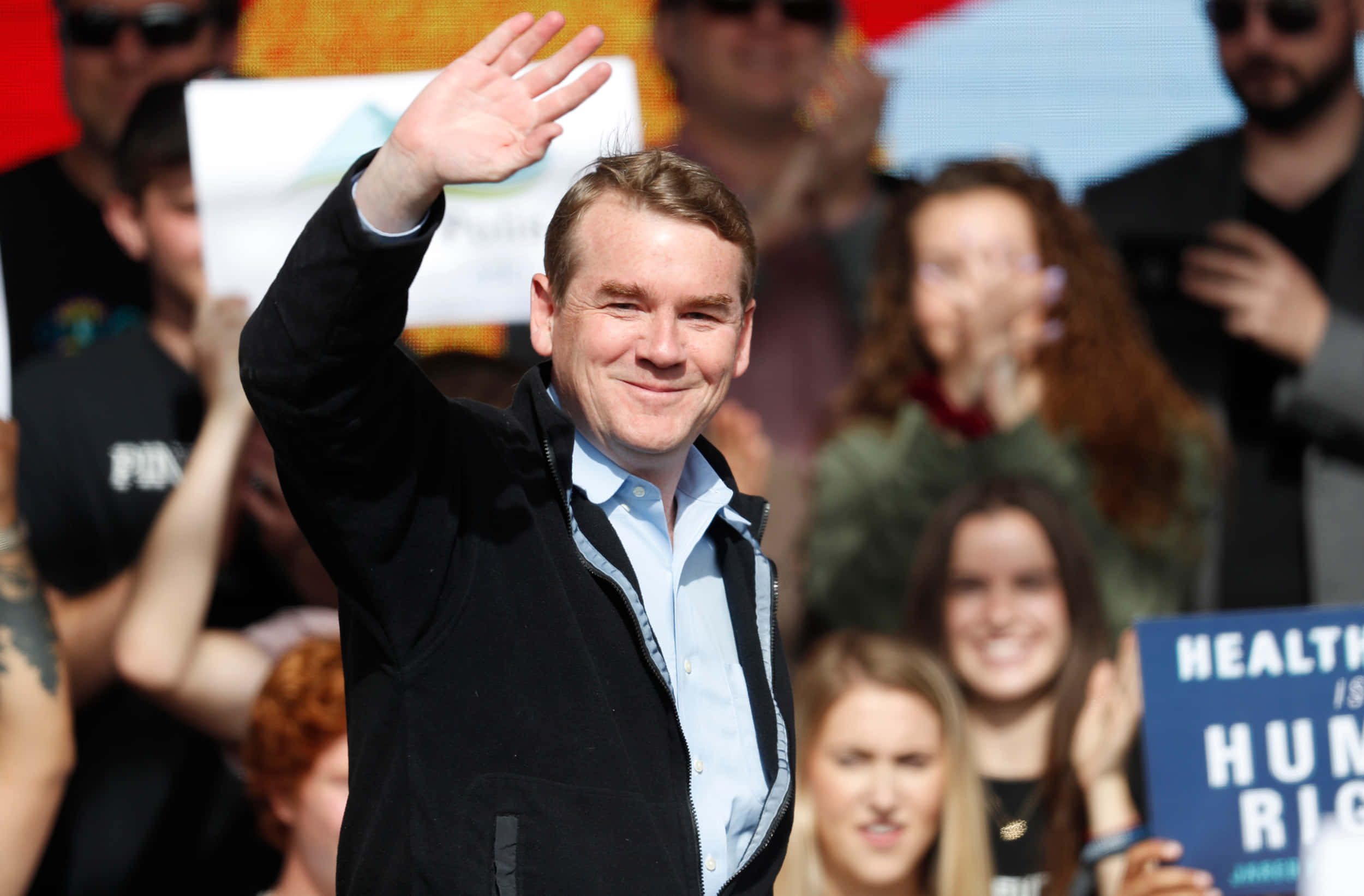 Michael Bennet, black jacket, daytime political rally, Full HD Desktop Wallpaper