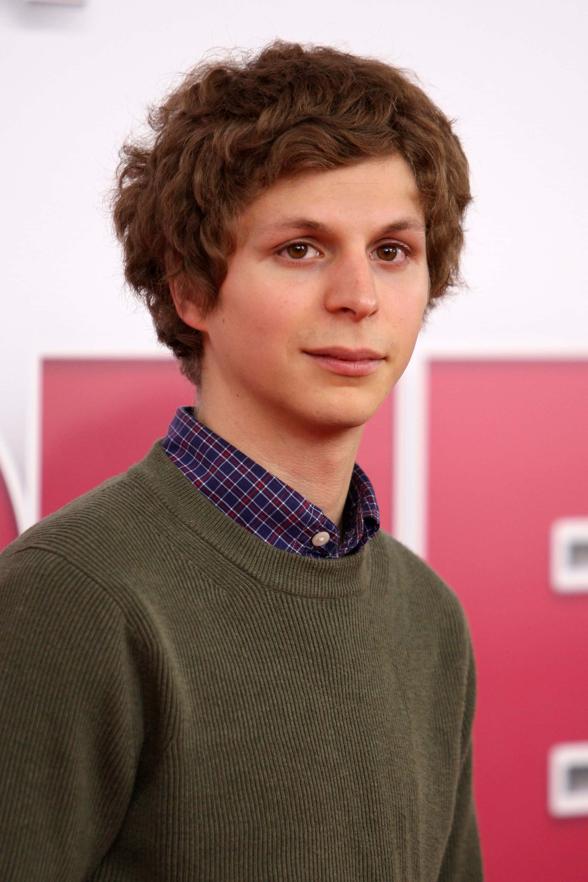 Michael Cera, olive sweater, plaid shirt, 2K Phone Wallpaper