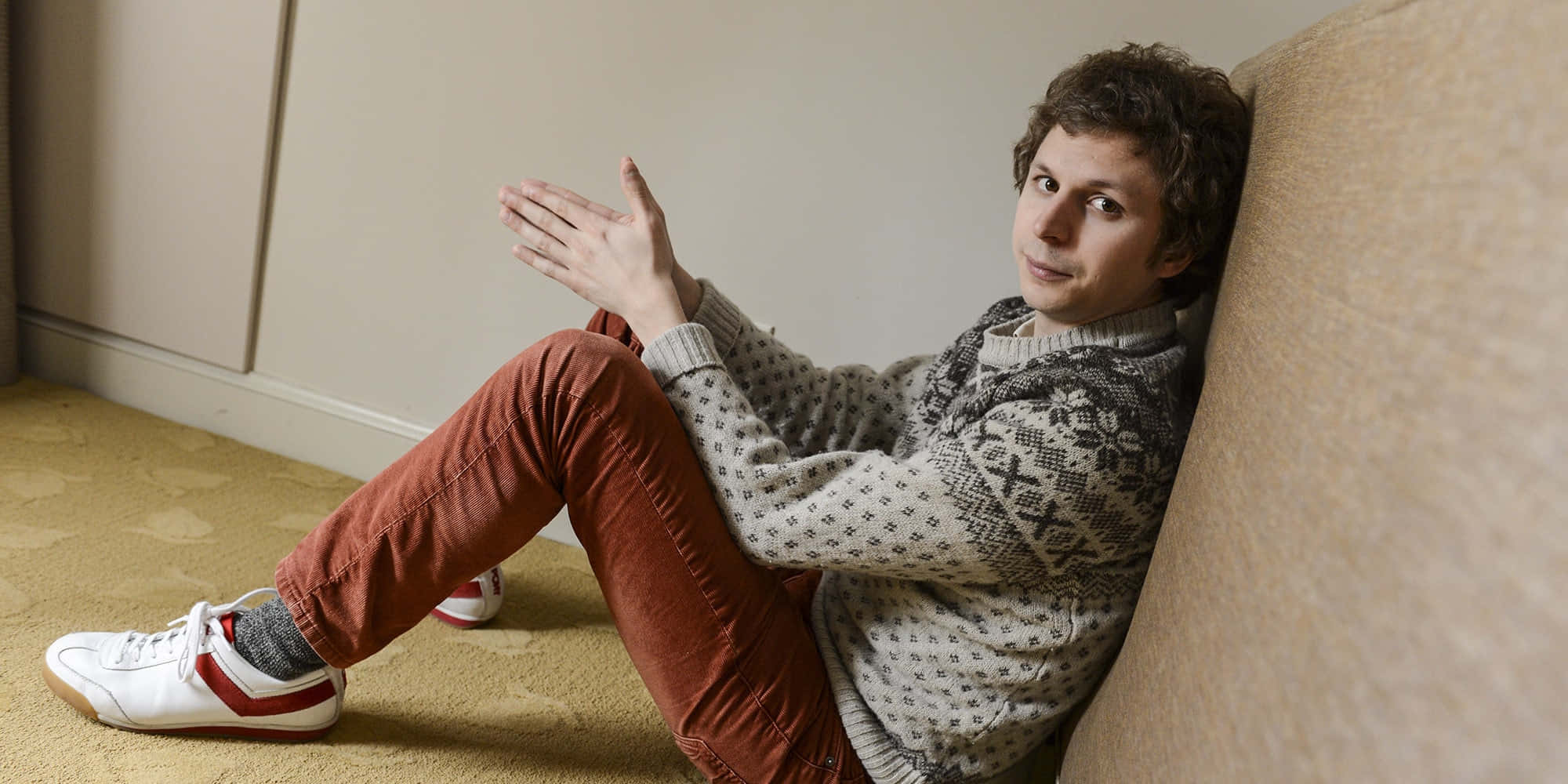 Michael Cera, patterned sweater, rust pants, Full HD Desktop Wallpaper