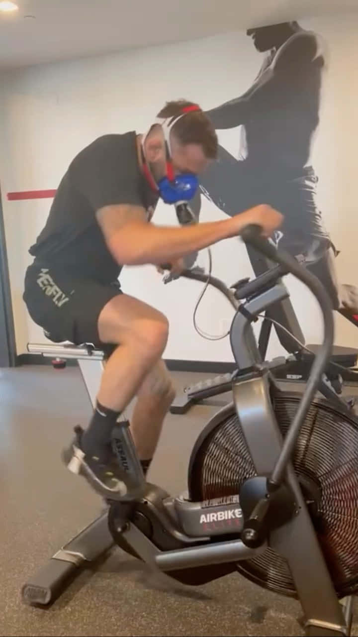 Michael Chiesa, air bike, gym, HD Phone Wallpaper