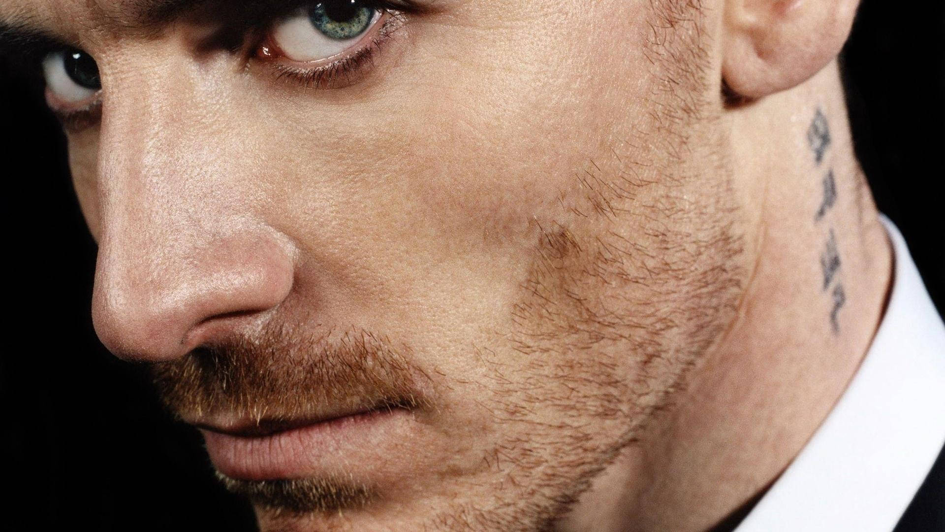 Michael Fassbender, neck tattoo, intense blue eyes, Full HD Desktop Wallpaper