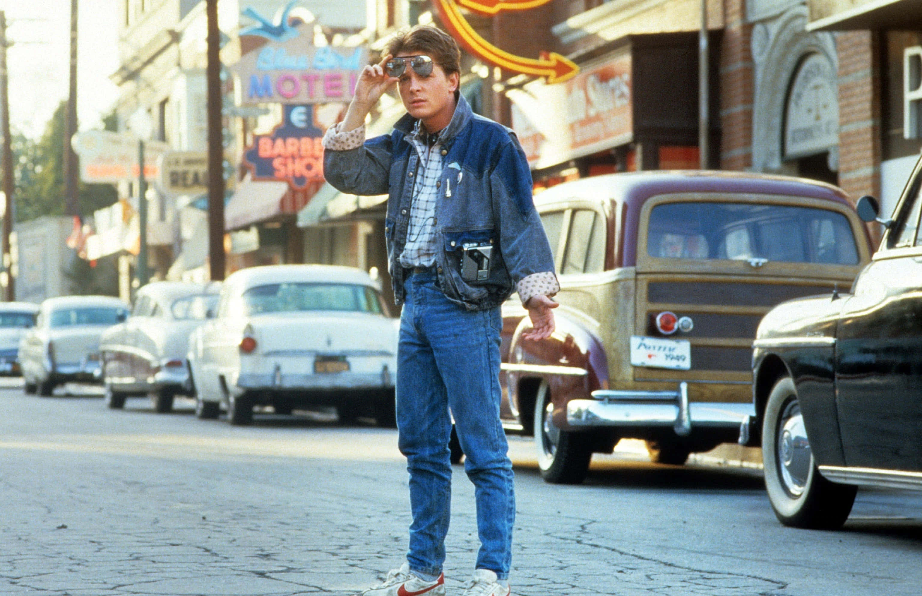 Michael J. Fox, denim jacket, sunglasses, 2K Desktop Wallpaper