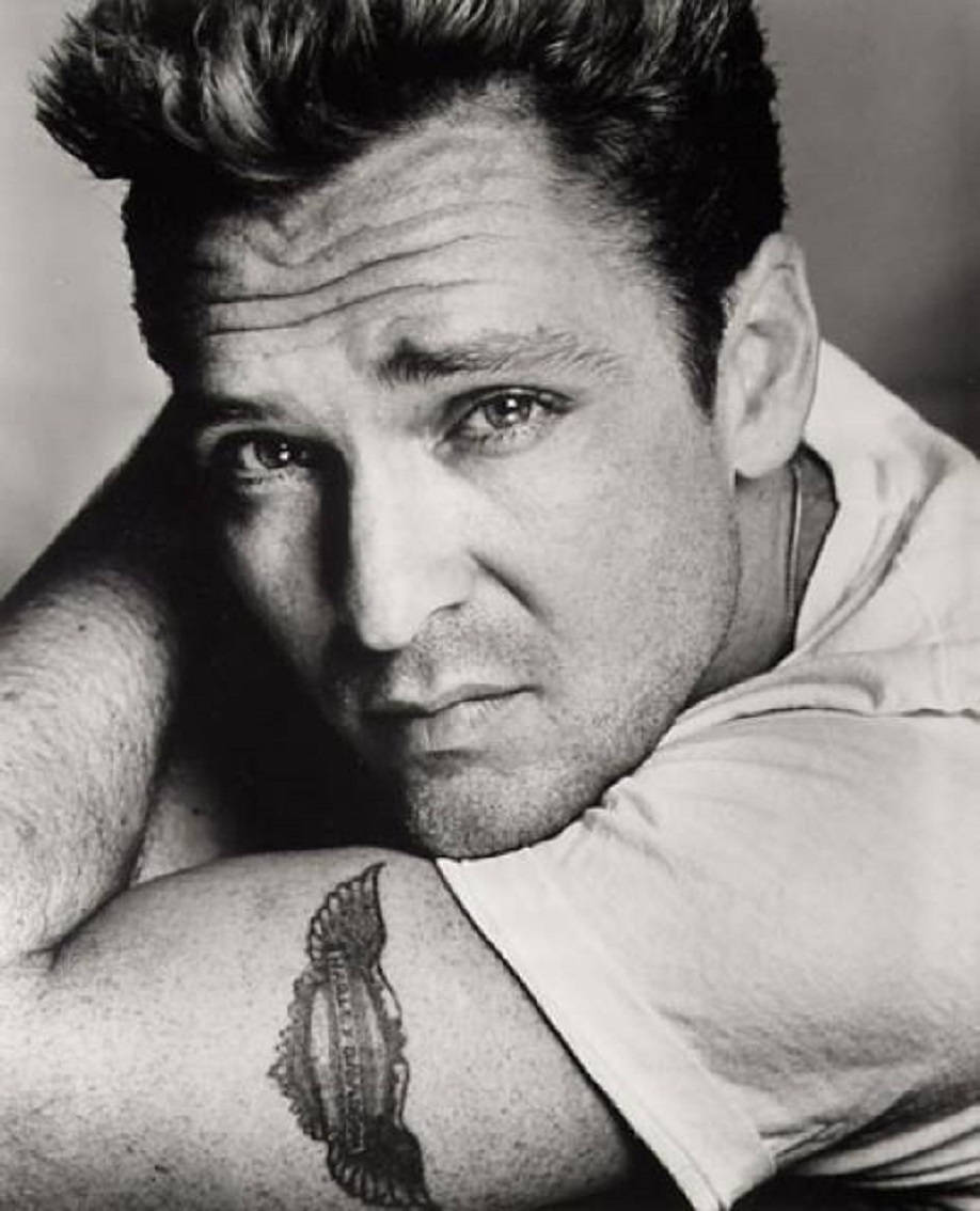 Michael Madsen, arm tattoo, black and white portrait, SD Phone Wallpaper