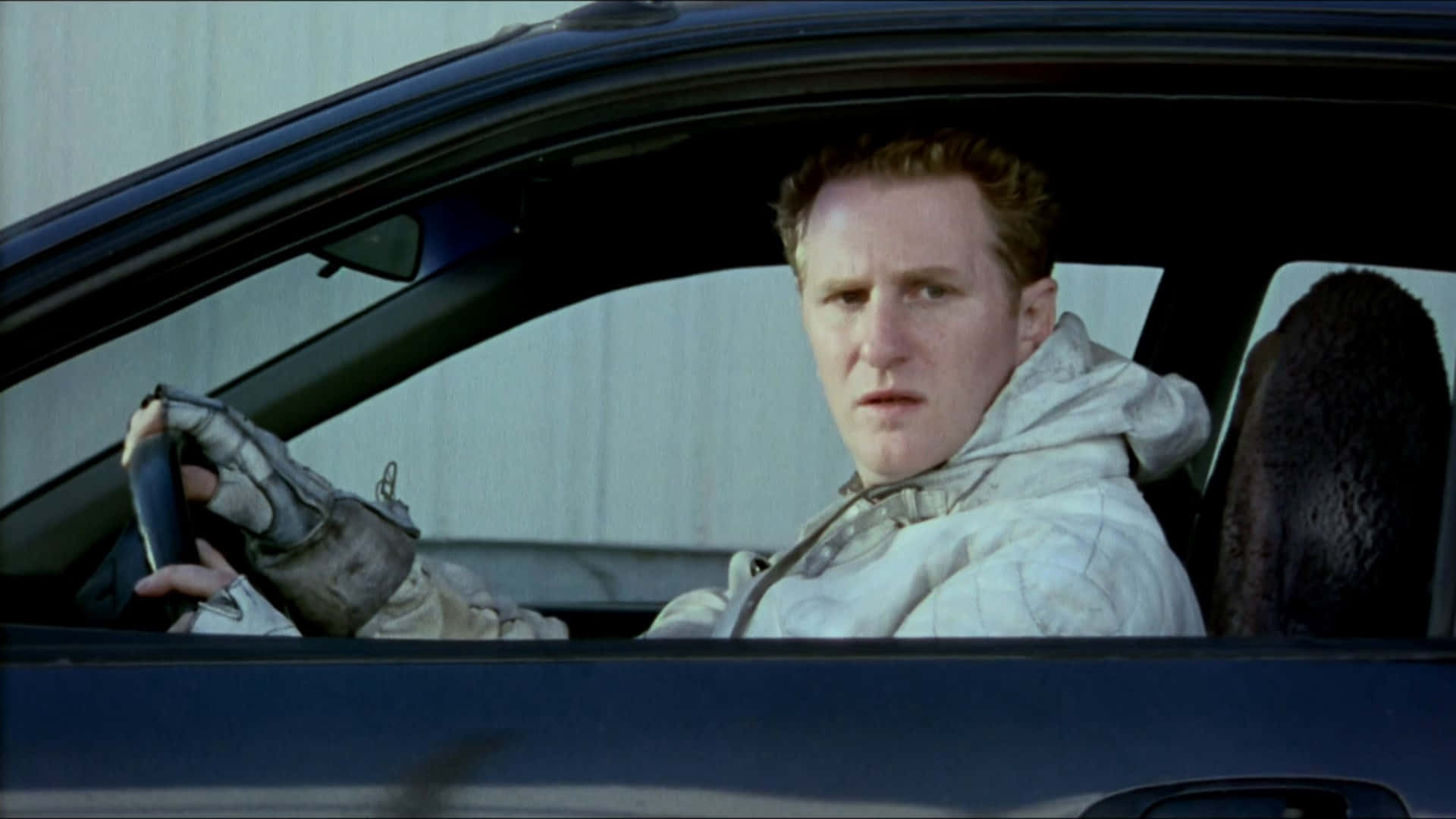 Michael Rapaport, white racing suit, glove, Full HD Desktop Wallpaper