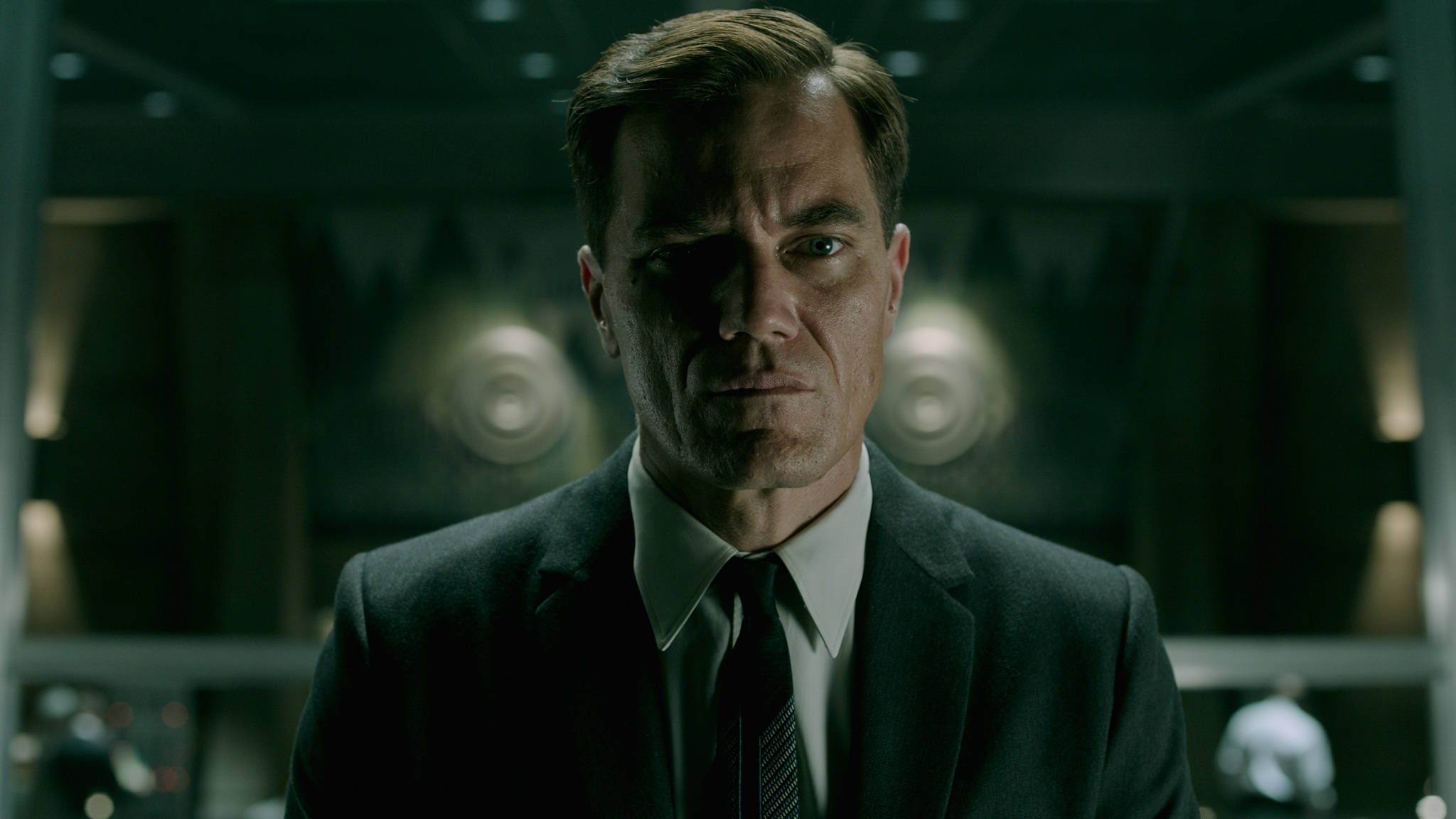 Michael Shannon, dark suit, dim green lighting, Full HD Desktop Wallpaper