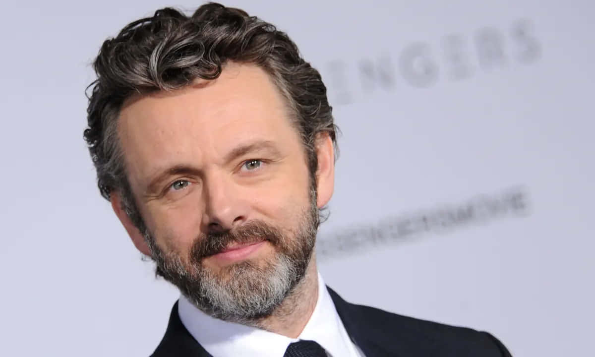 Michael Sheen, graying beard, wavy hair, SD Desktop Wallpaper