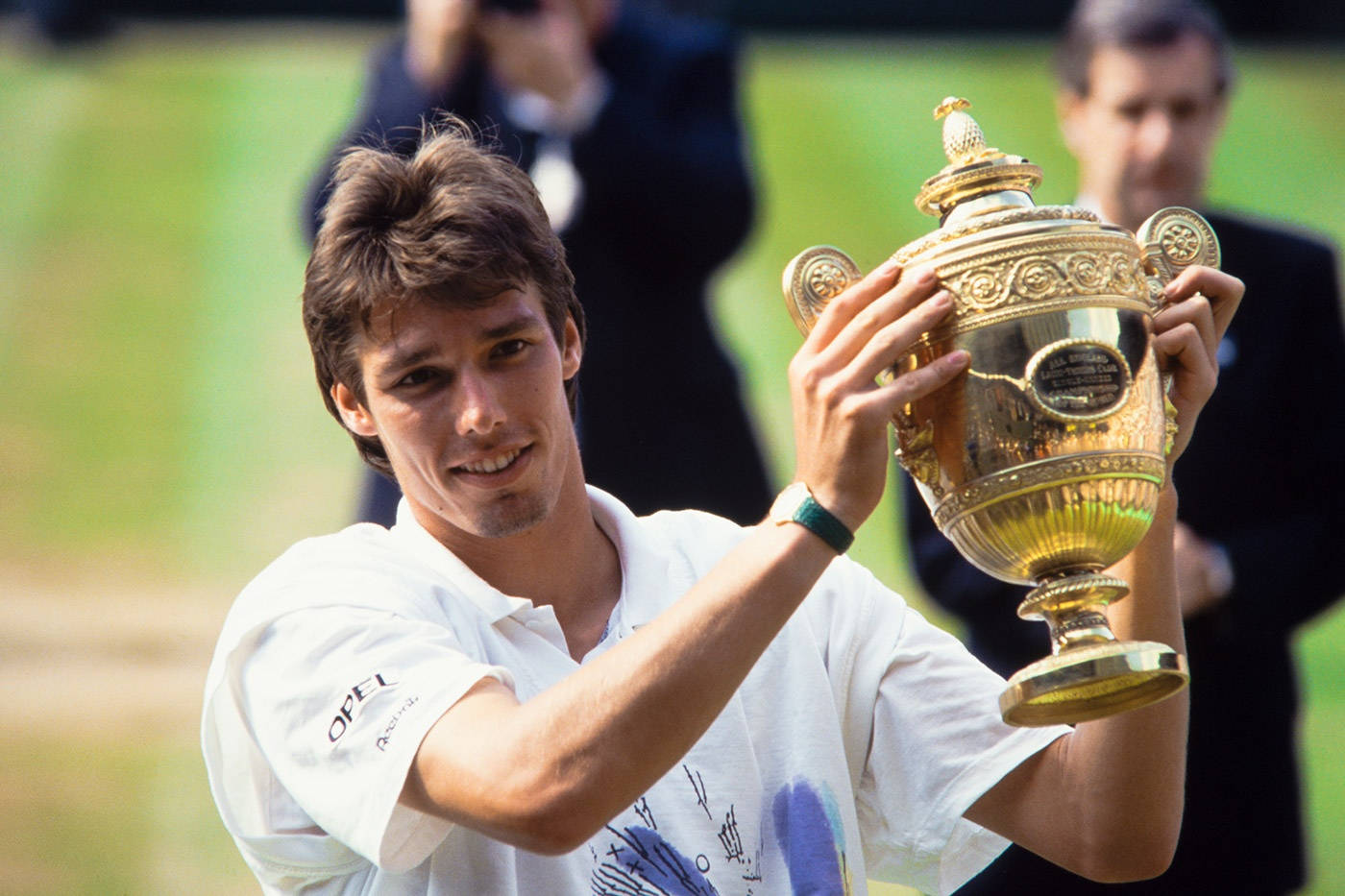 Michael Stich, golden trophy, grass court, HD Desktop Wallpaper