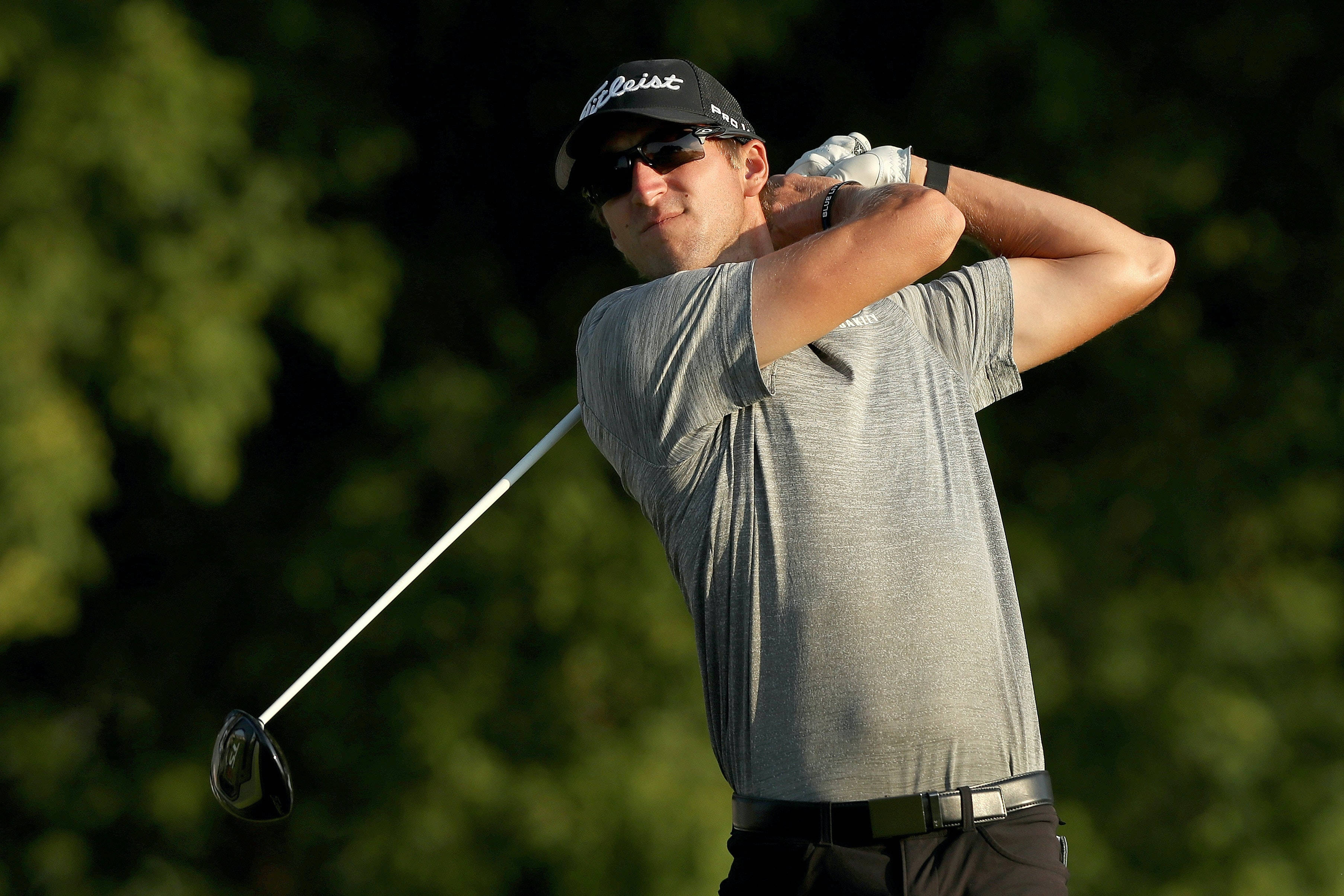 Michael Thompson, gray shirt, golfer, 2K Desktop Wallpaper