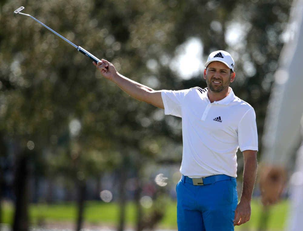Michael Thompson, white shirt, blue pants, SD Desktop Wallpaper