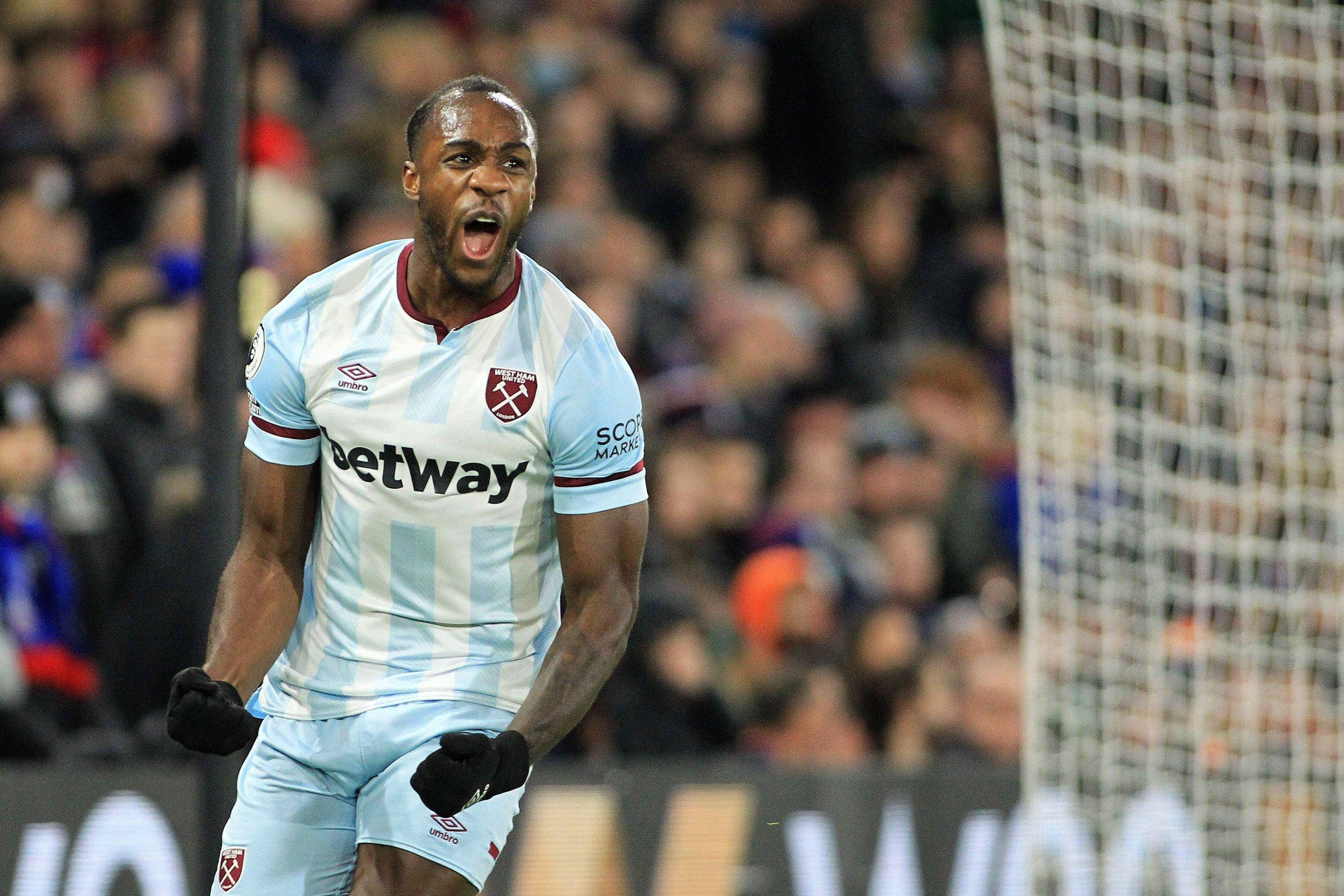 Michail Antonio, blue stripes shirt, football player, 2K Desktop Wallpaper