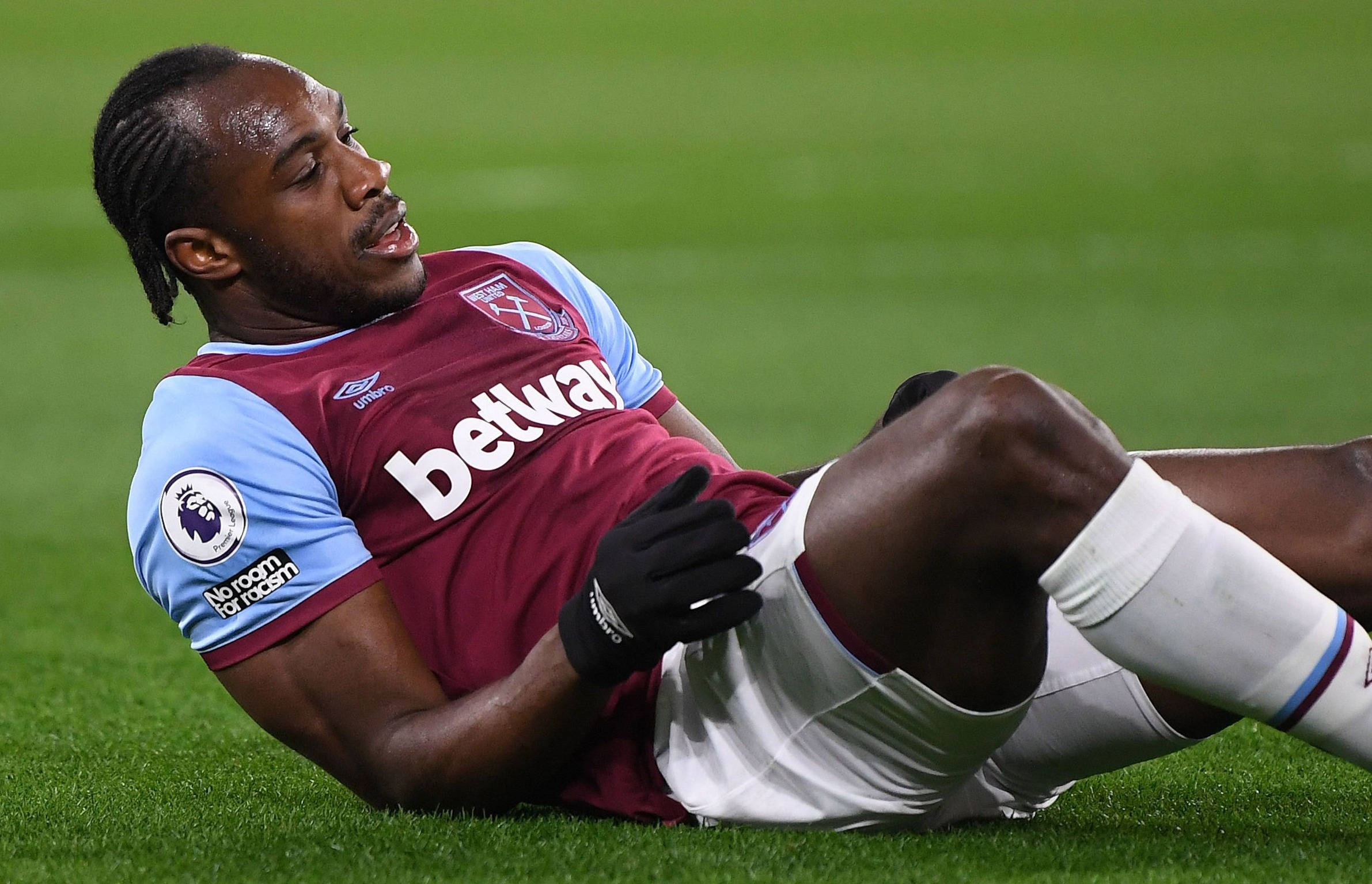 Michail Antonio, maroon and light blue kit, grass, Full HD Desktop Wallpaper