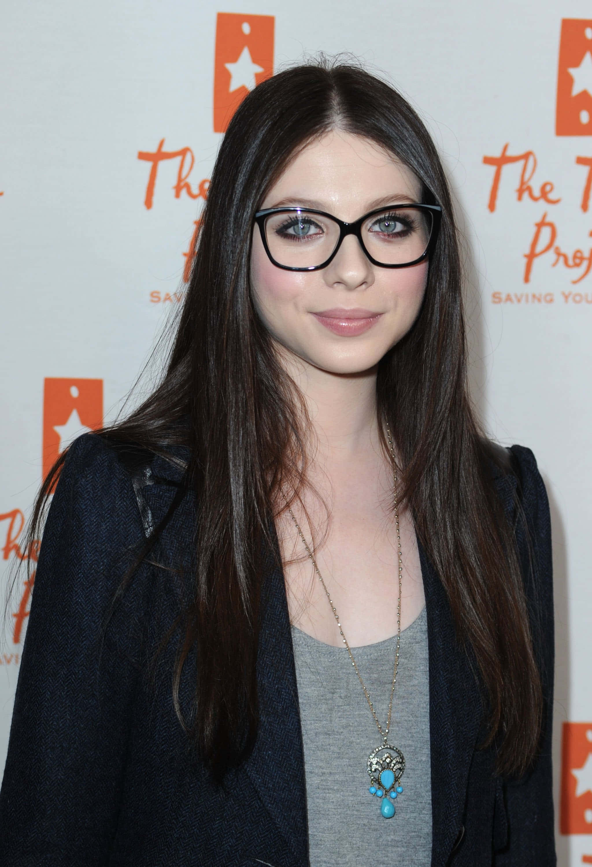 Michelle Trachtenberg, grey top, dark blazer, 2K Phone Wallpaper