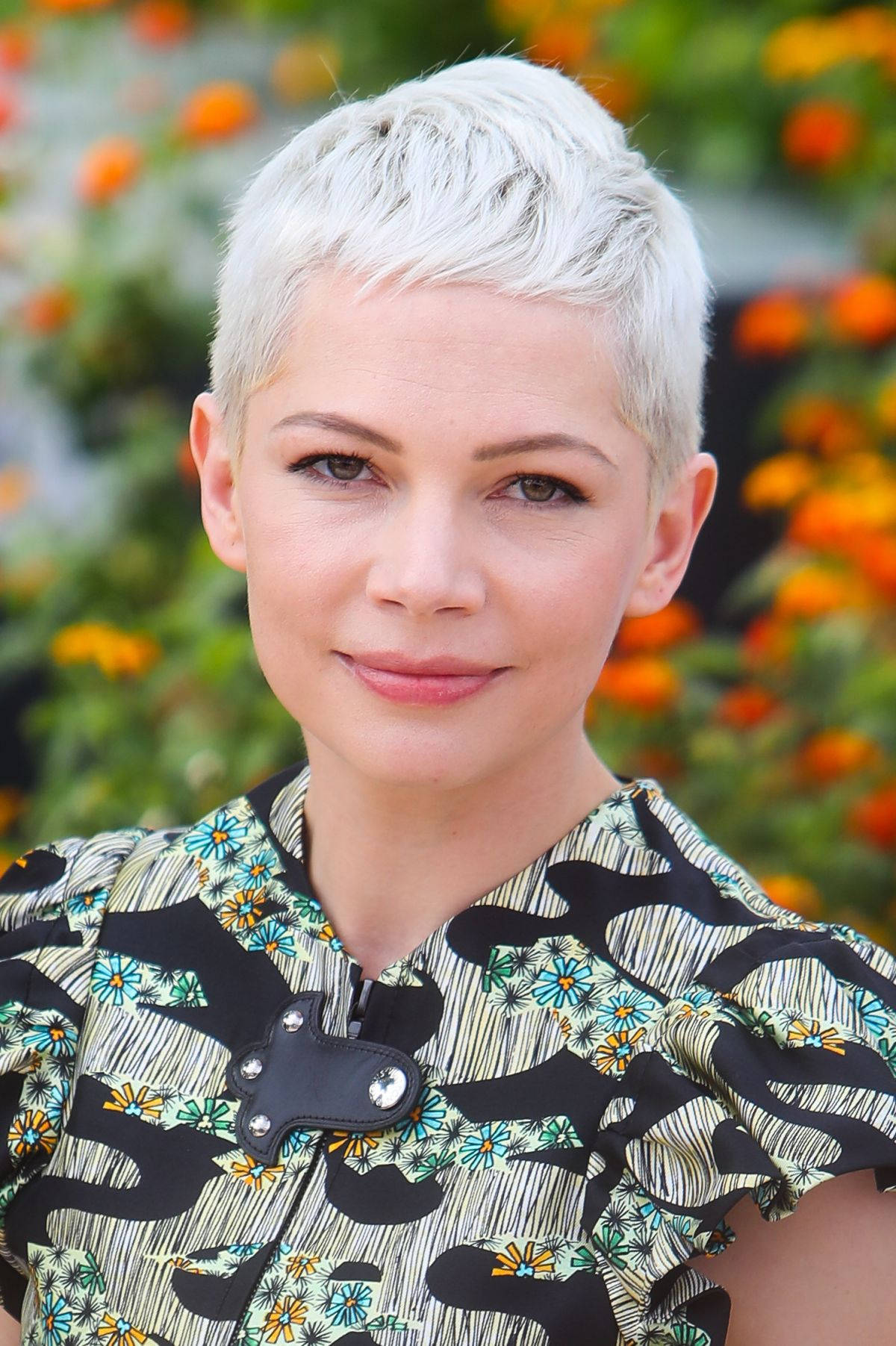 Michelle Williams, 70th Cannes Film Festival, platinum blonde hair, HD Phone Wallpaper