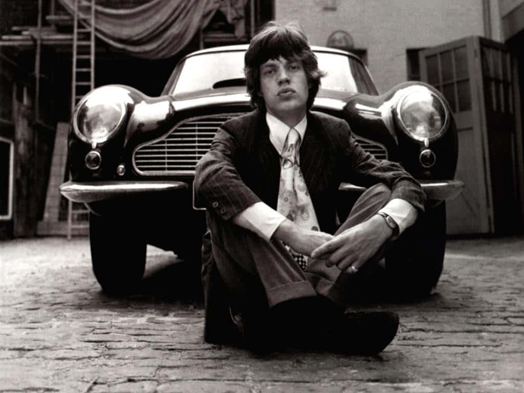 Mick Jagger, suit, cobblestones, SD Desktop Wallpaper