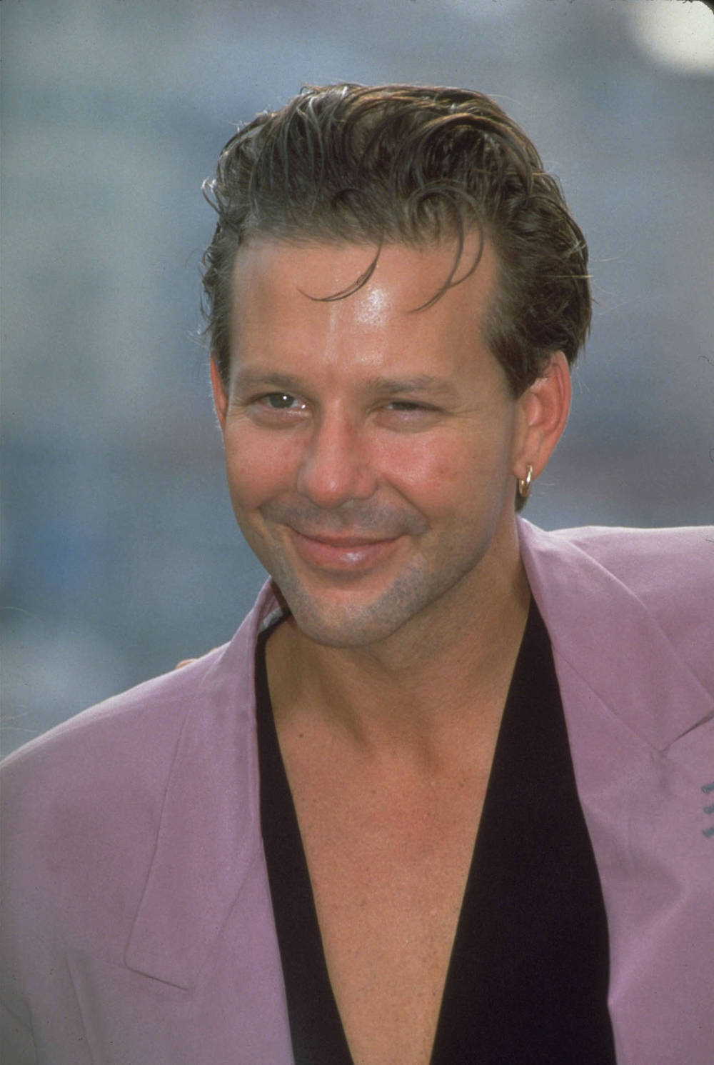Mickey Rourke, 1989, lavender blazer, HD Phone Wallpaper
