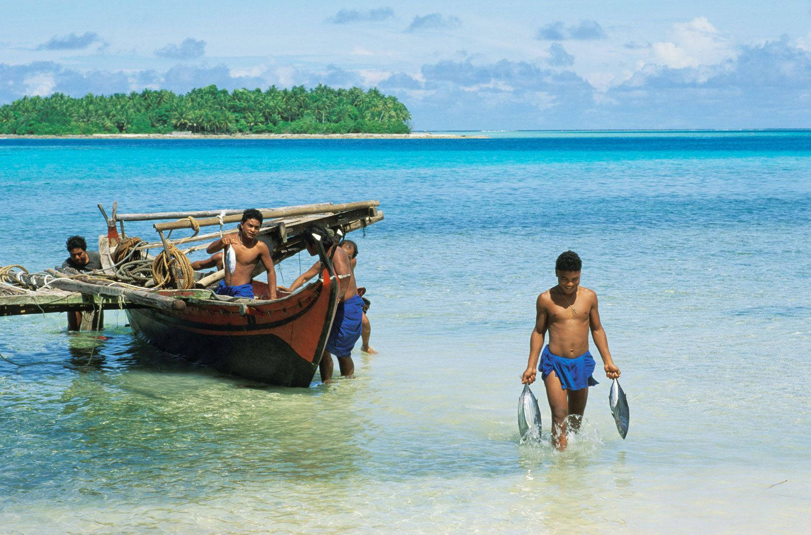 Micronesia, wooden boat, tropical beach, HD Desktop Wallpaper