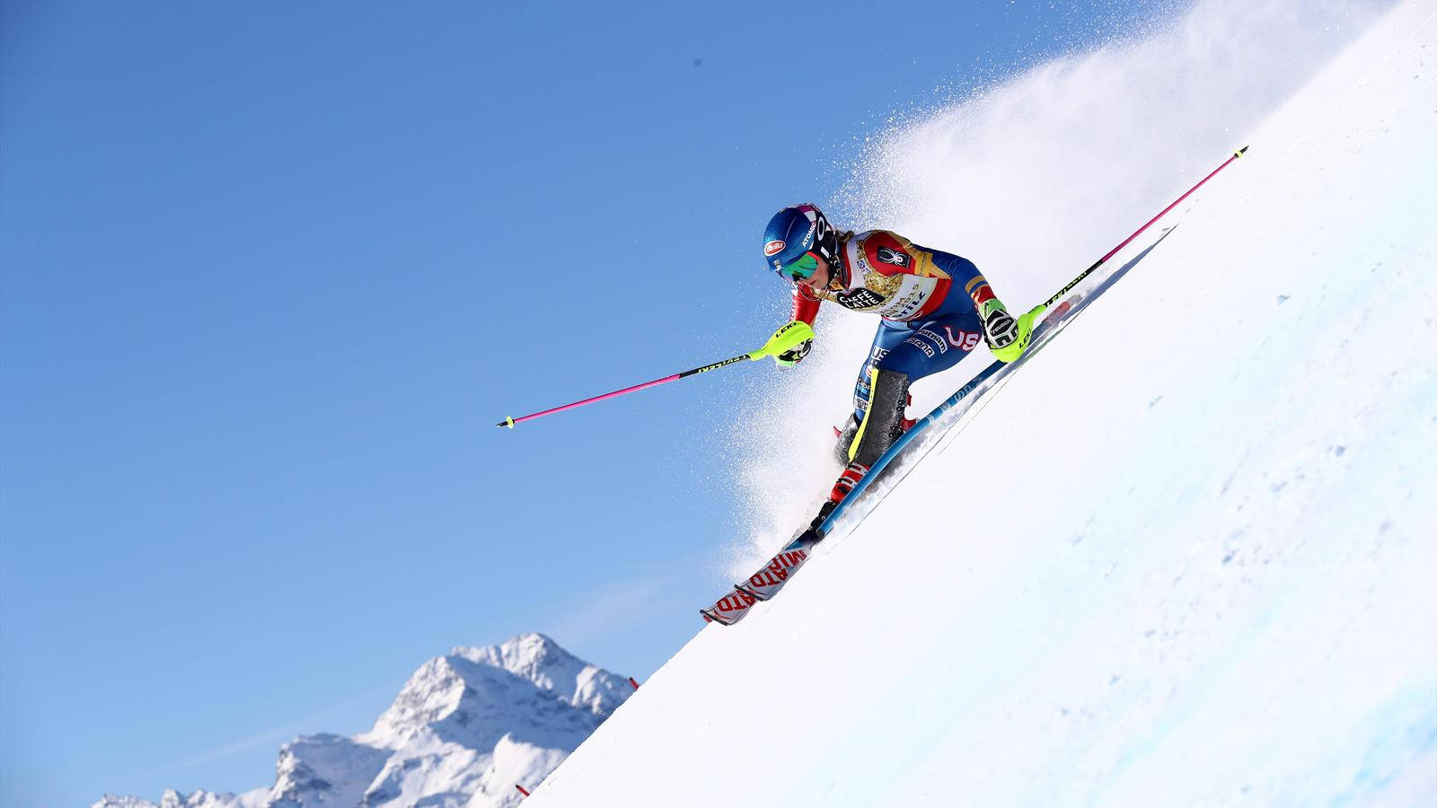 Mikaela Shiffrin, alpine skiing, snowy slope, HD Desktop Wallpaper