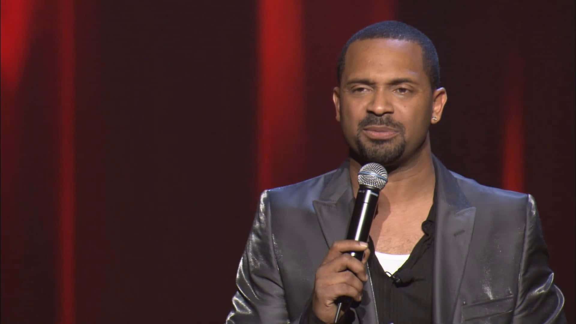 Mike Epps, shiny gray suit, microphone, Full HD Desktop Wallpaper