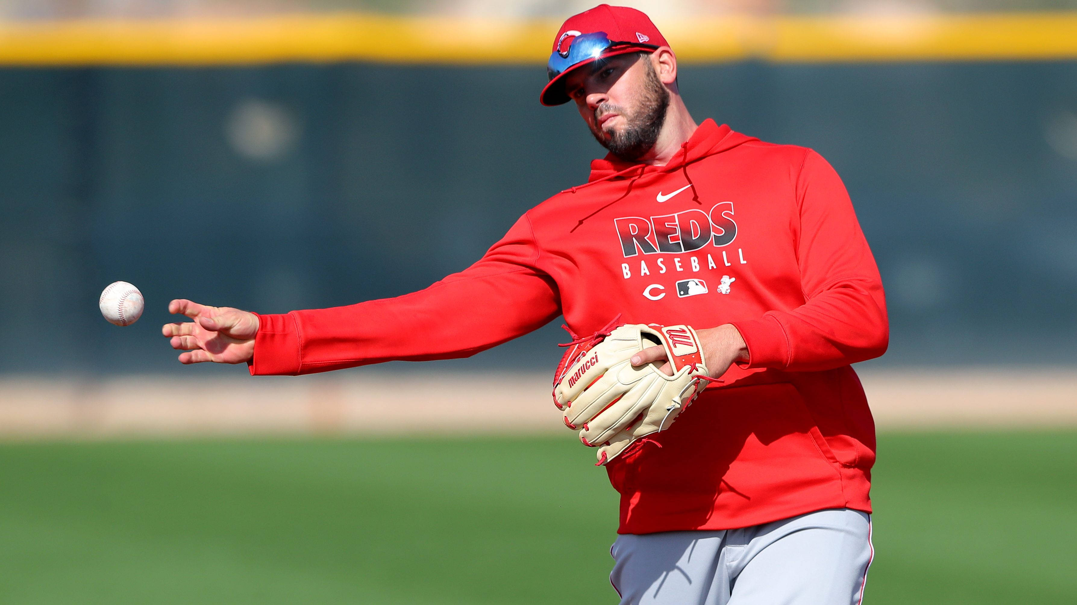 Mike Moustakas, red hoodie, cap, 2K Desktop Wallpaper