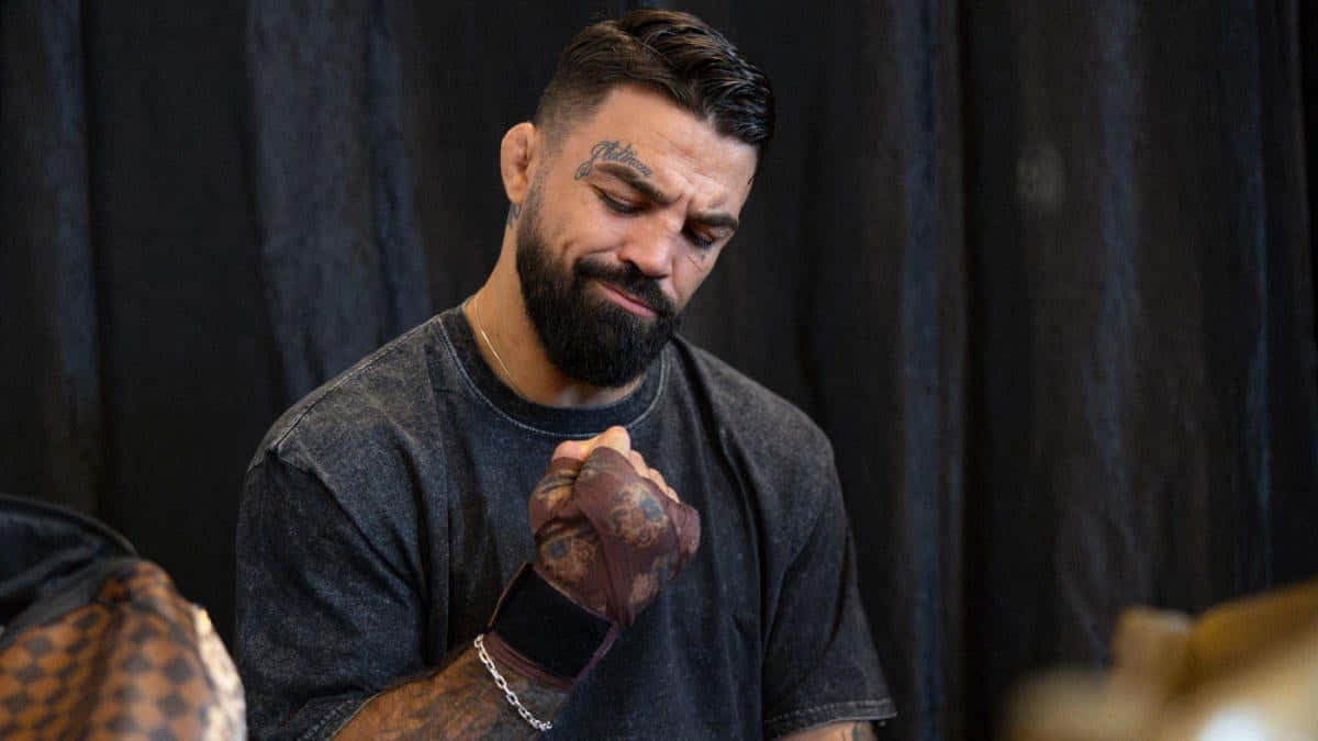 Mike Perry, bearded man, tattoos on face and hands, SD Desktop Wallpaper