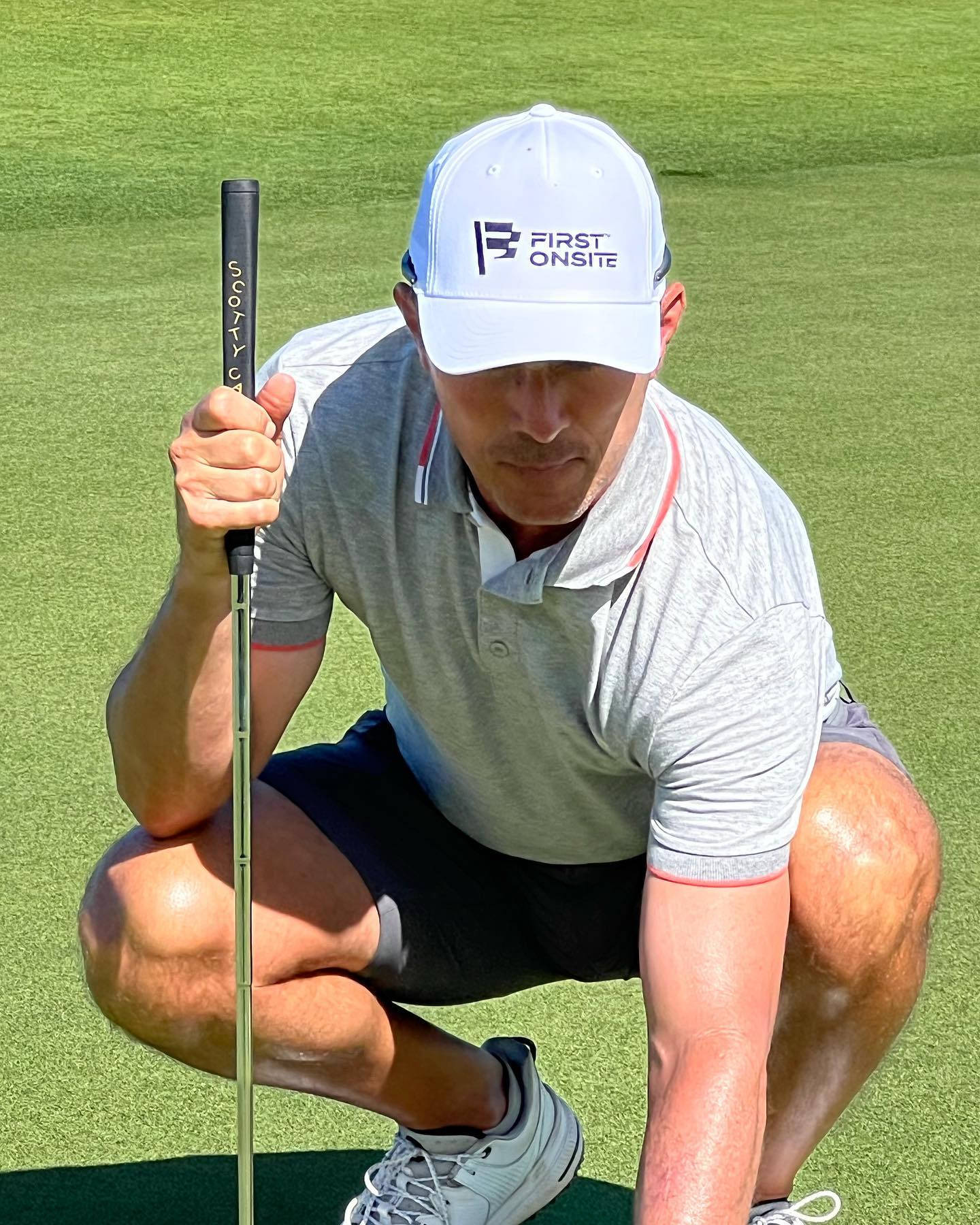 Mike Weir, putter, sunlit green, HD Phone Wallpaper