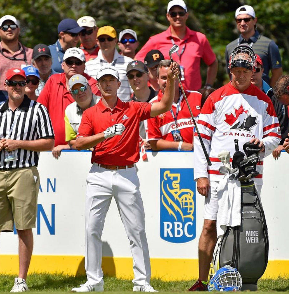 Mike Weir, red, golf bag, SD Phone Wallpaper