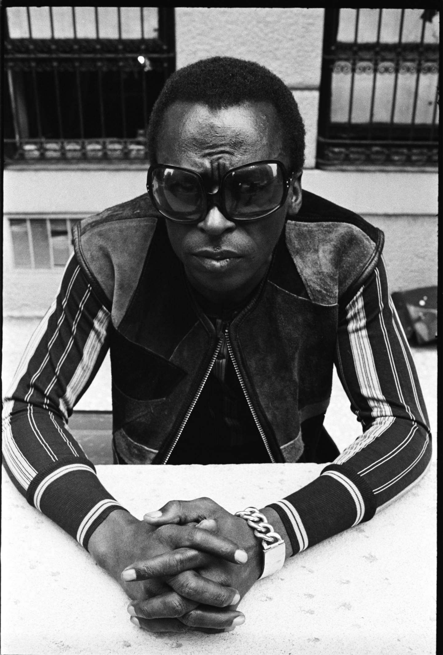 Miles Davis, striped jacket, oversized sunglasses, Full HD Phone Wallpaper
