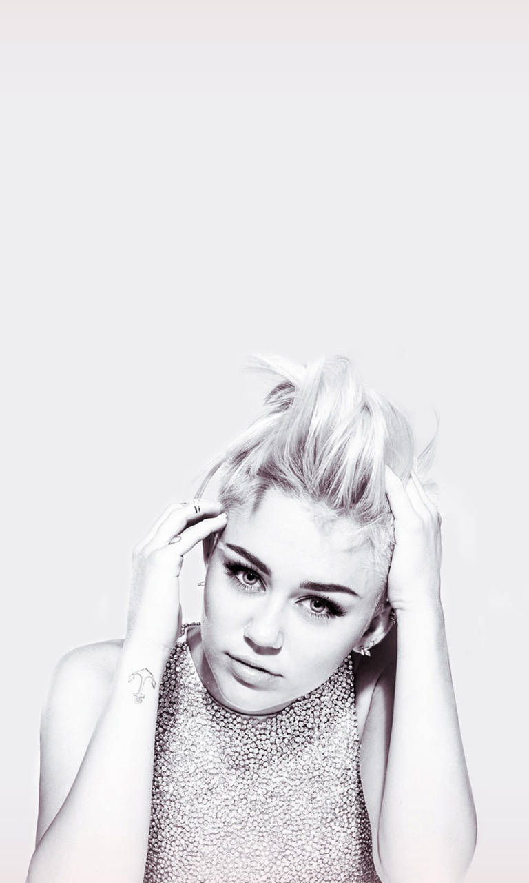Miley Cyrus, black and white, tousled blonde hair, HD Phone Wallpaper
