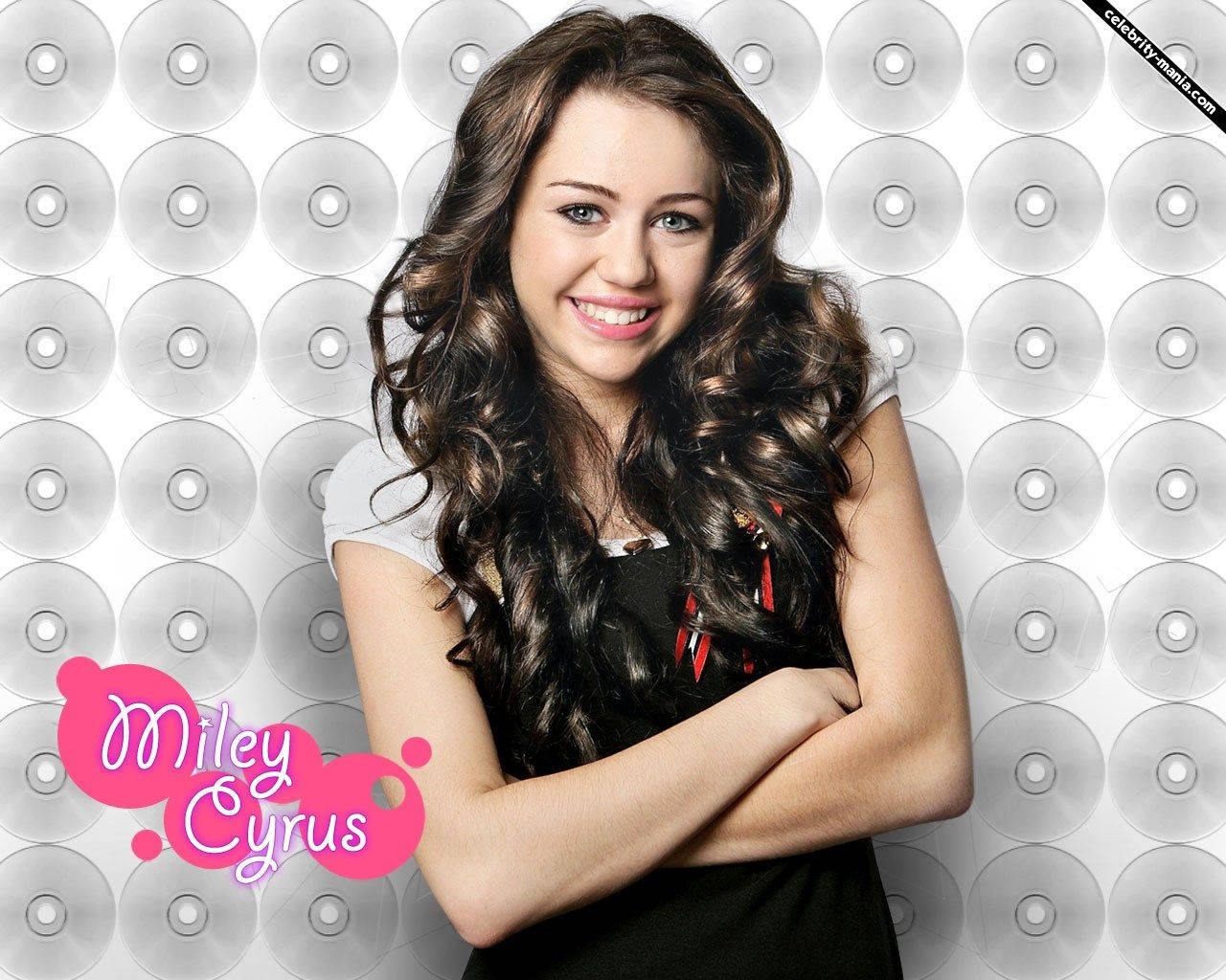 Miley Cyrus, long hair, smiling, HD Desktop Wallpaper