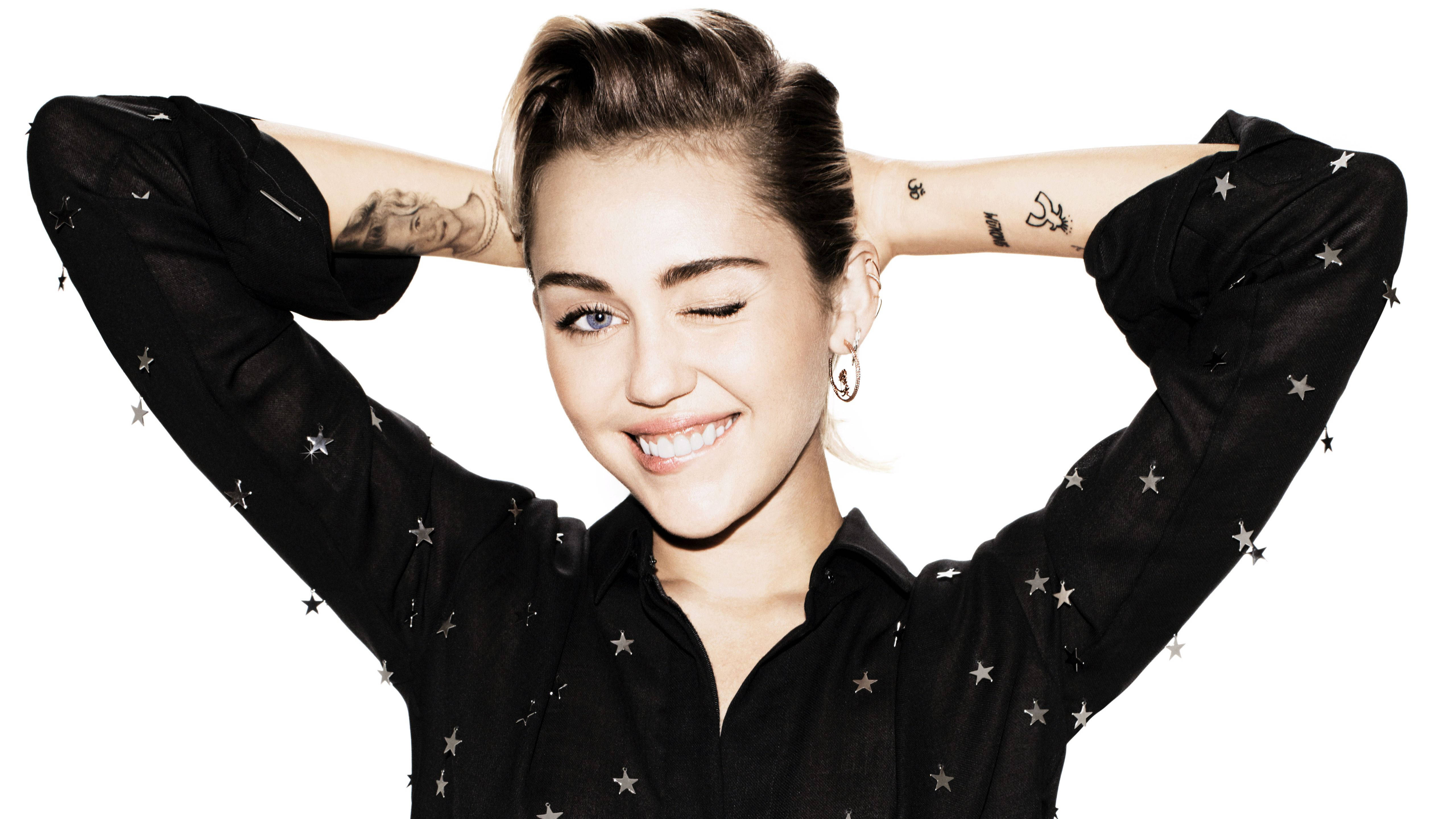 Miley Cyrus, black star-patterned shirt, white background, 5K Desktop Wallpaper