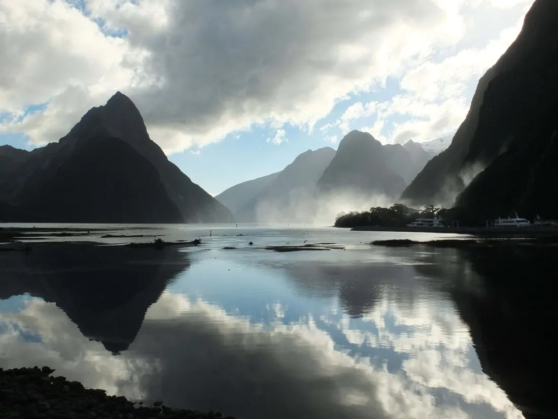 Milford Sound Wallpapers