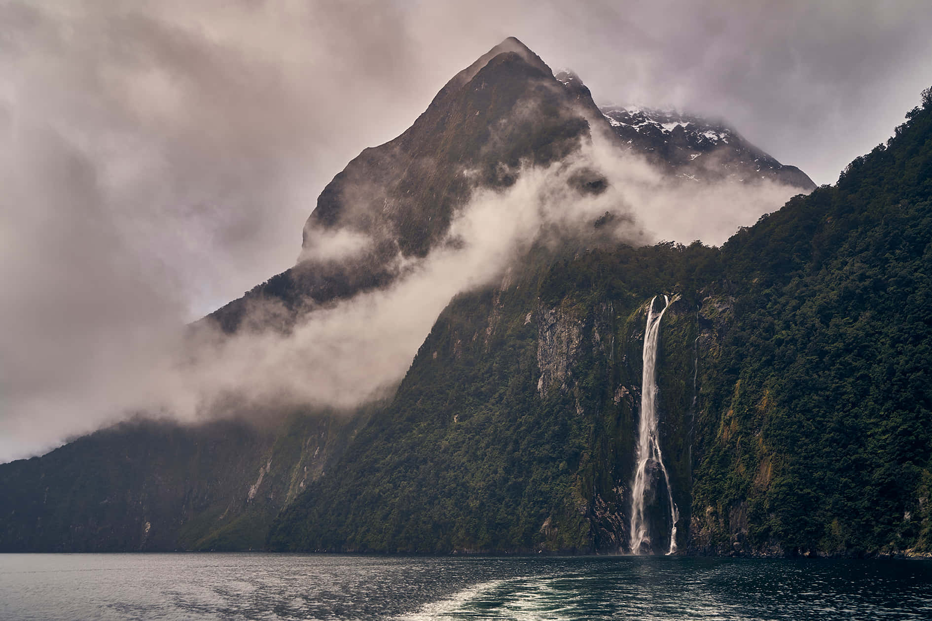 Milford Sound, waterfall, misty mountain cliff, HD Desktop Wallpaper