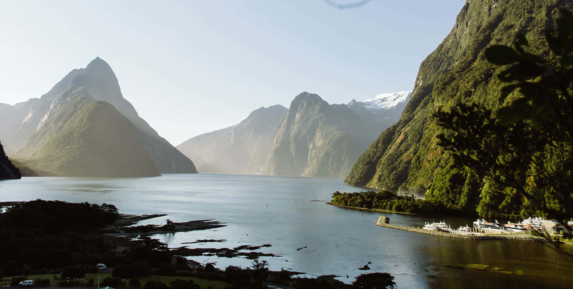Milford Sound, gray sky, towering green mountains, Full HD Desktop Wallpaper