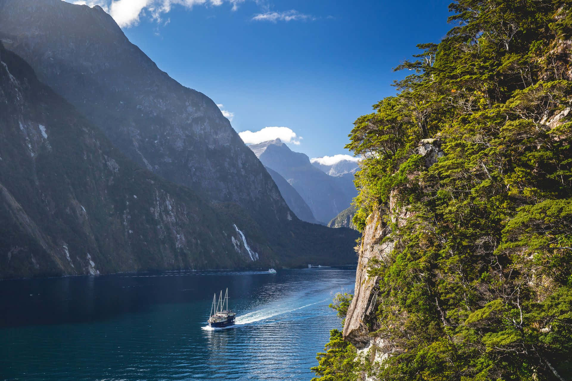 Milford Sound, sailboat, deep blue waters, Full HD Desktop Wallpaper