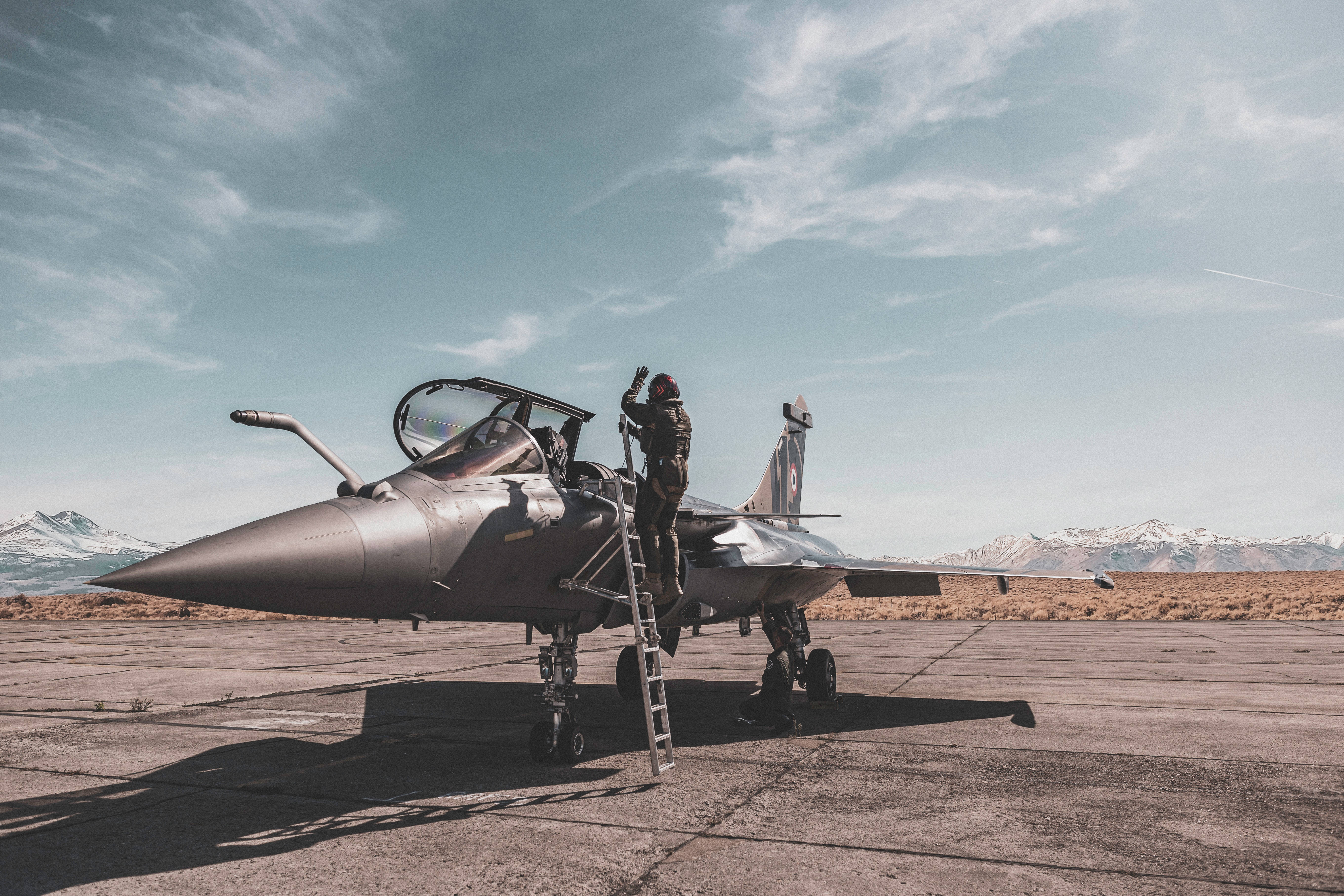 fighter jet, tarmac, pilot, 5K Desktop Wallpaper