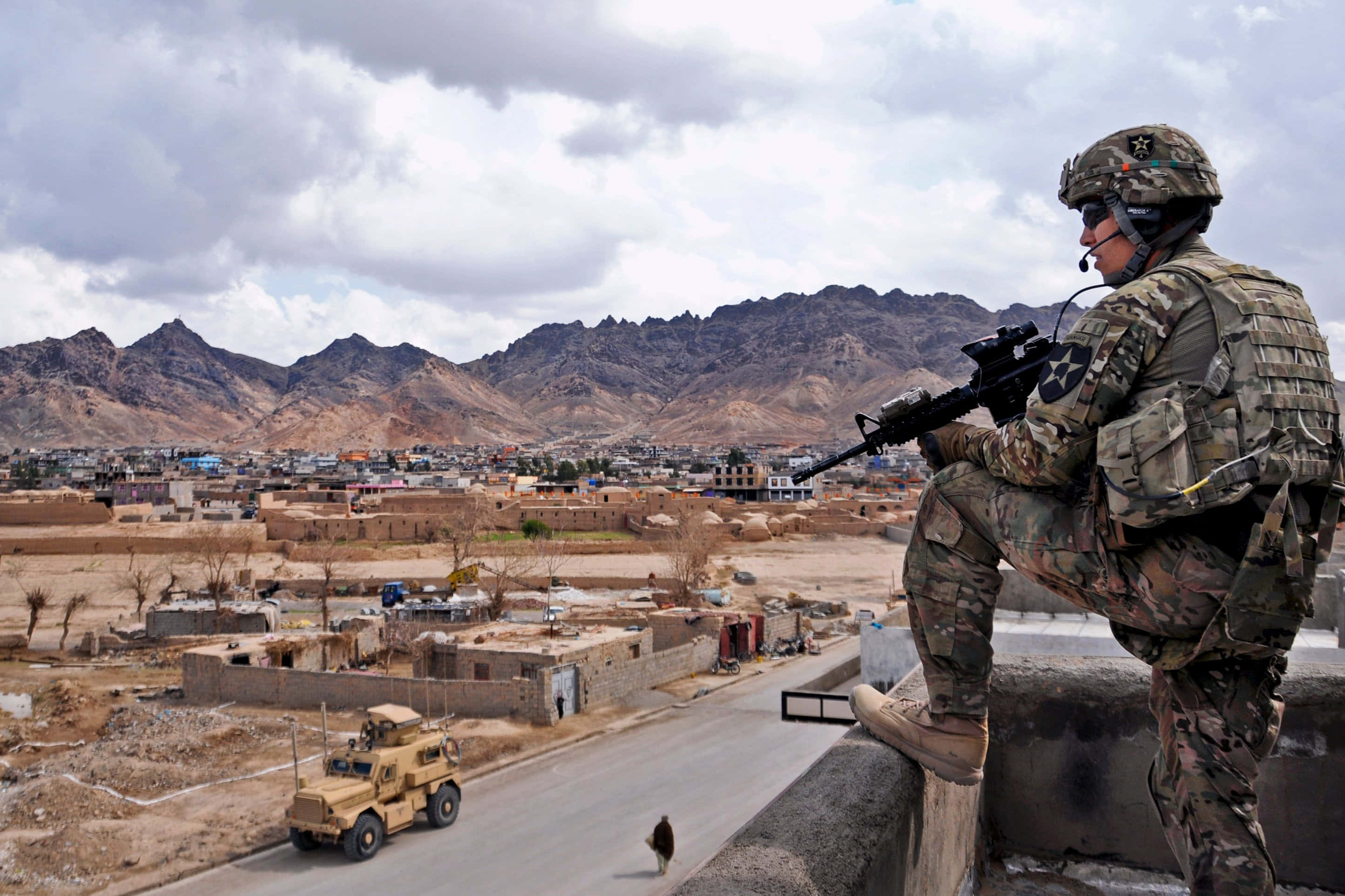 military us, Afghan town, mountains, 2K Desktop Wallpaper