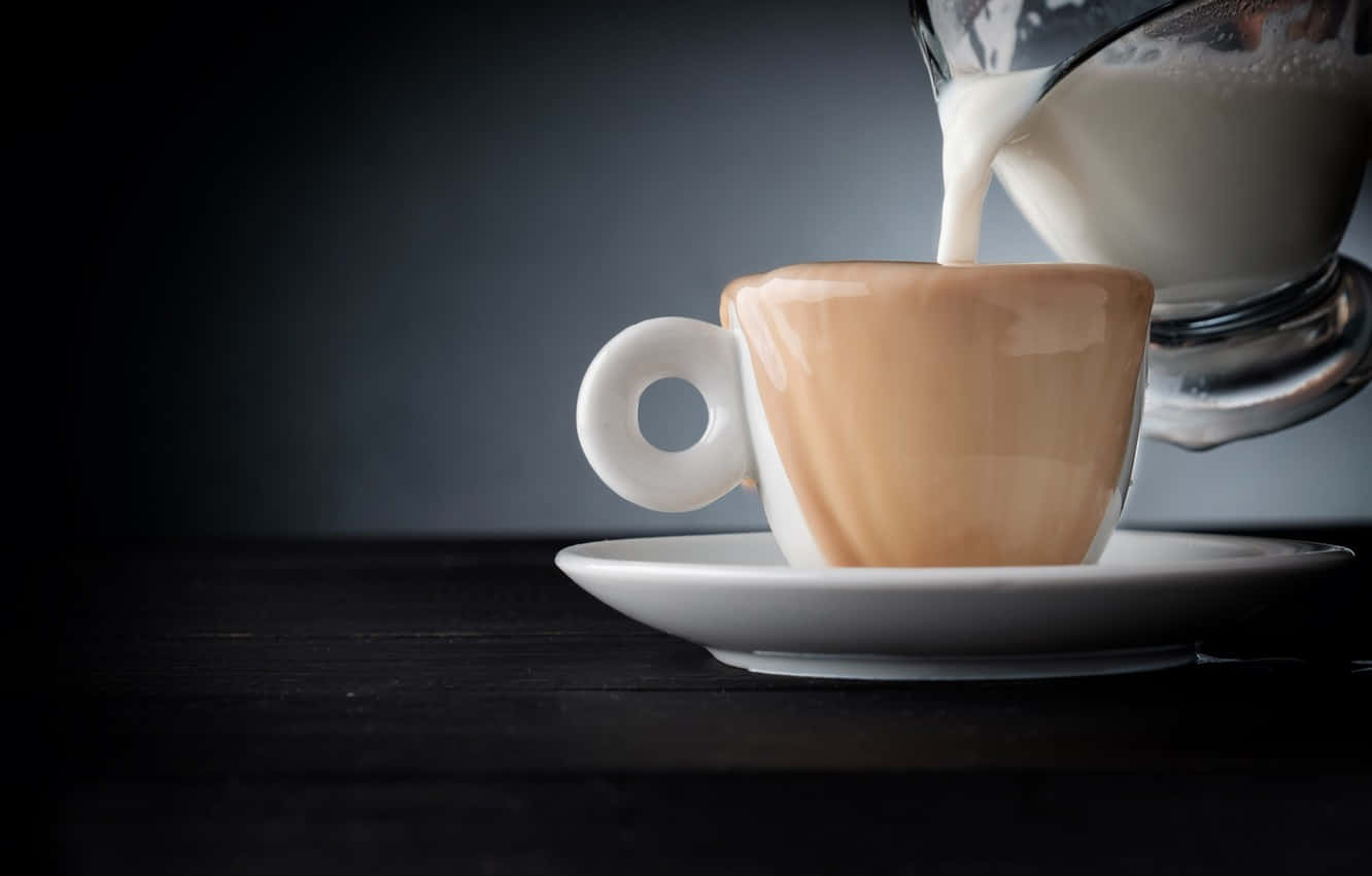 milk and coffee, glass pitcher, beige coffee cup, HD Desktop Wallpaper