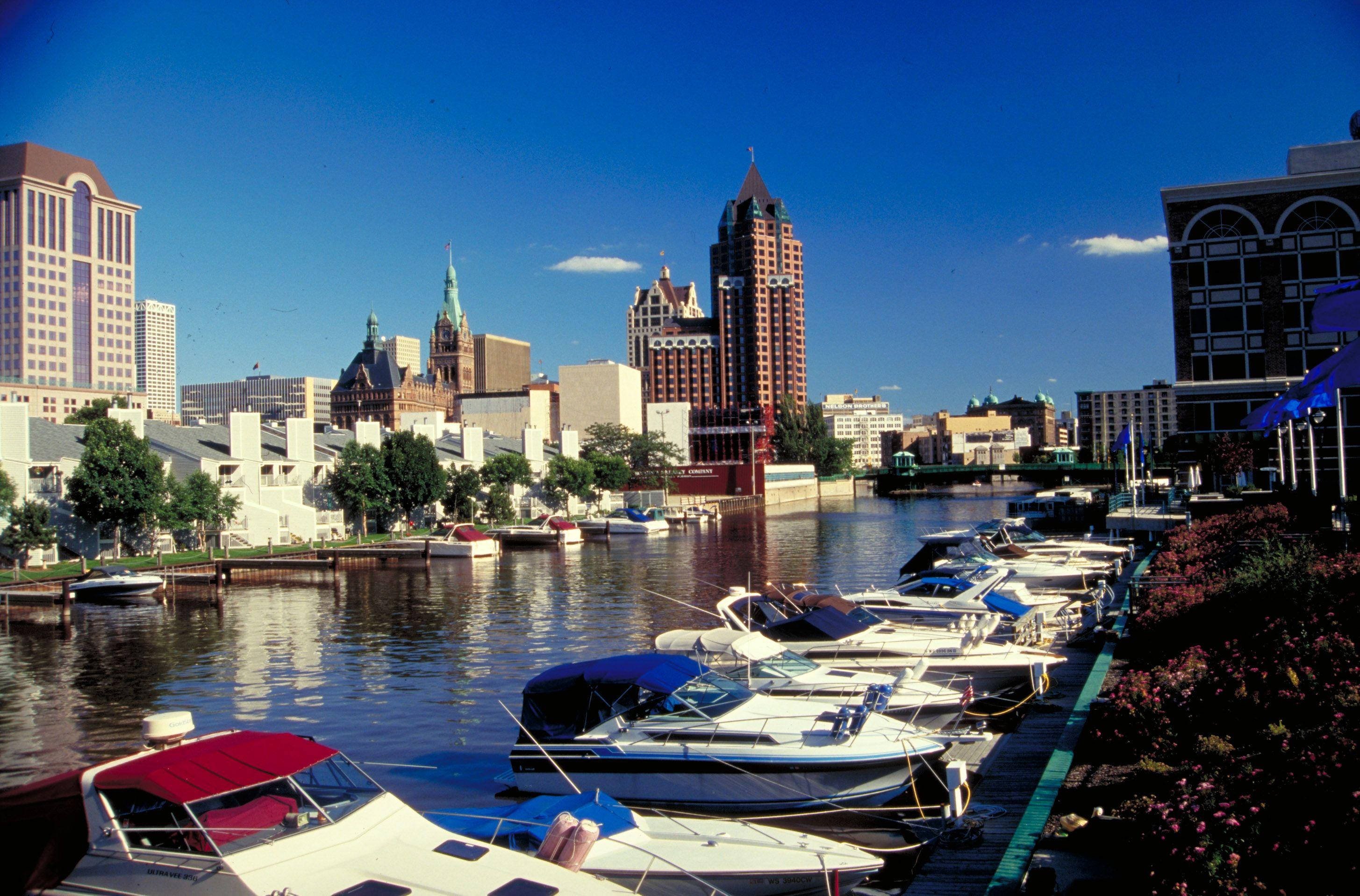 Milwaukee, dusk, marina, 2K Desktop Wallpaper