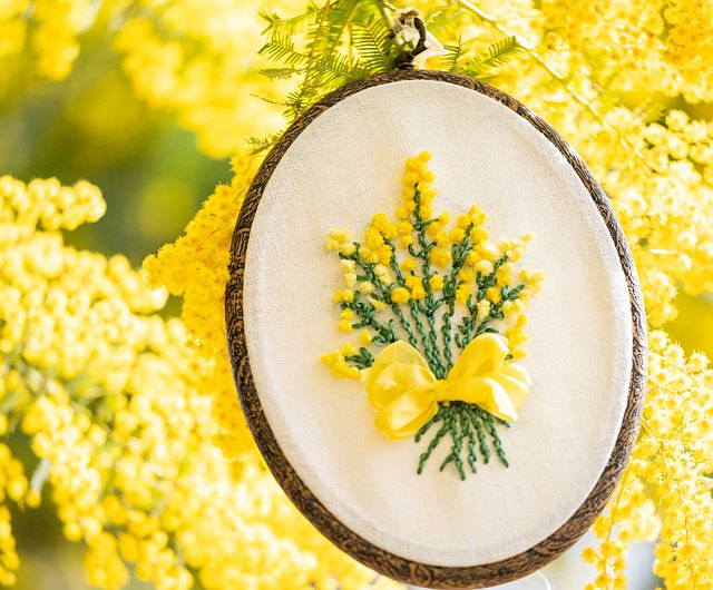mimosa bouquet, yellow bow, wooden hoop, SD Desktop Wallpaper