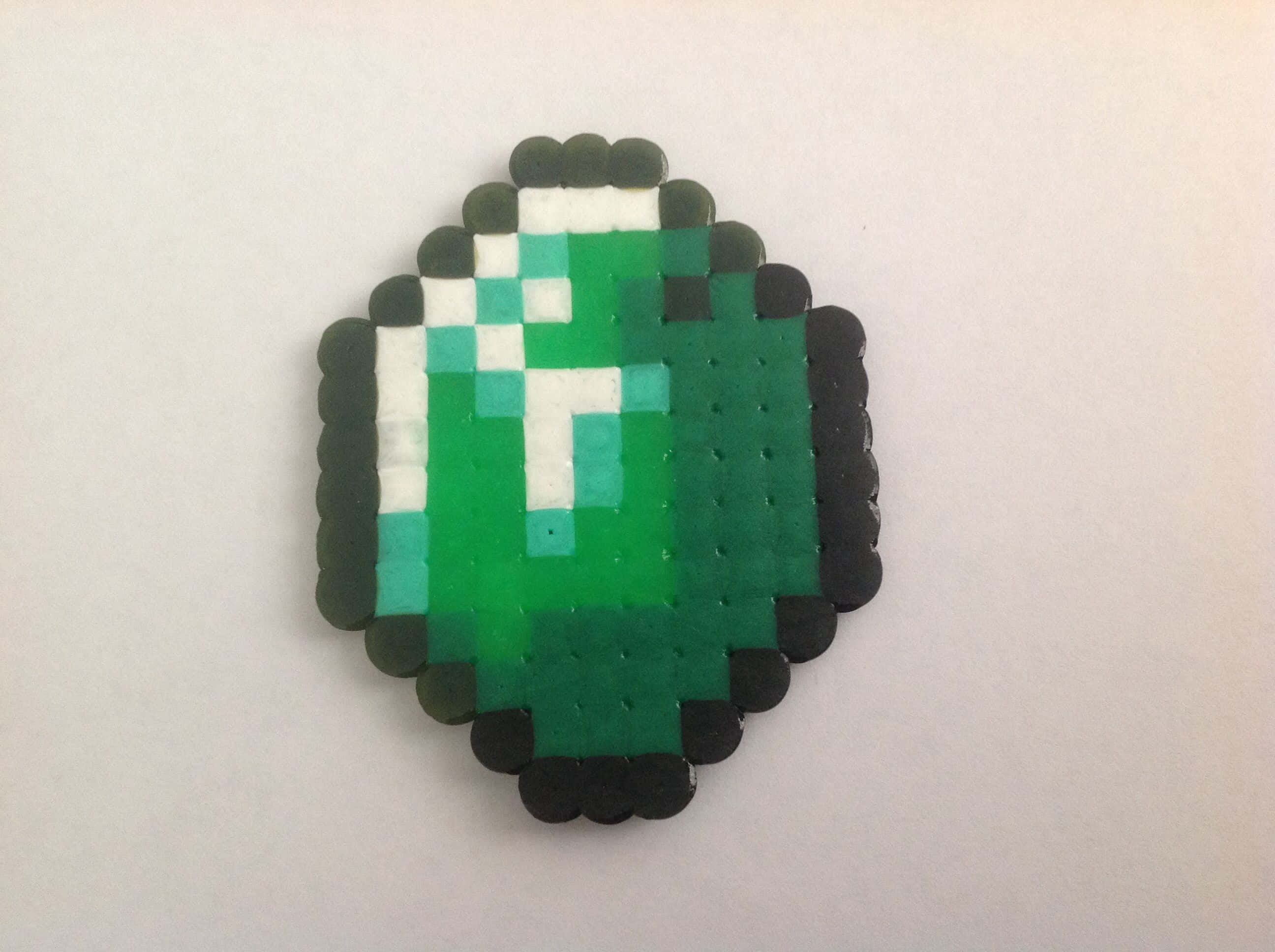 Minecraft Emeralds, pixelated green diamond brooch, perler beads, 2K Desktop Wallpaper