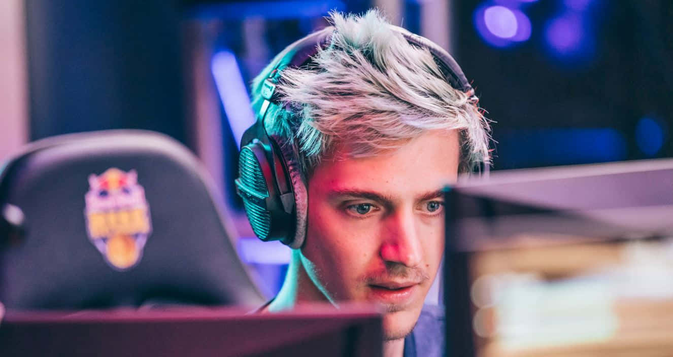 Minecraft Twitch Streamers, platinum blonde hair, headphones, HD Desktop Wallpaper