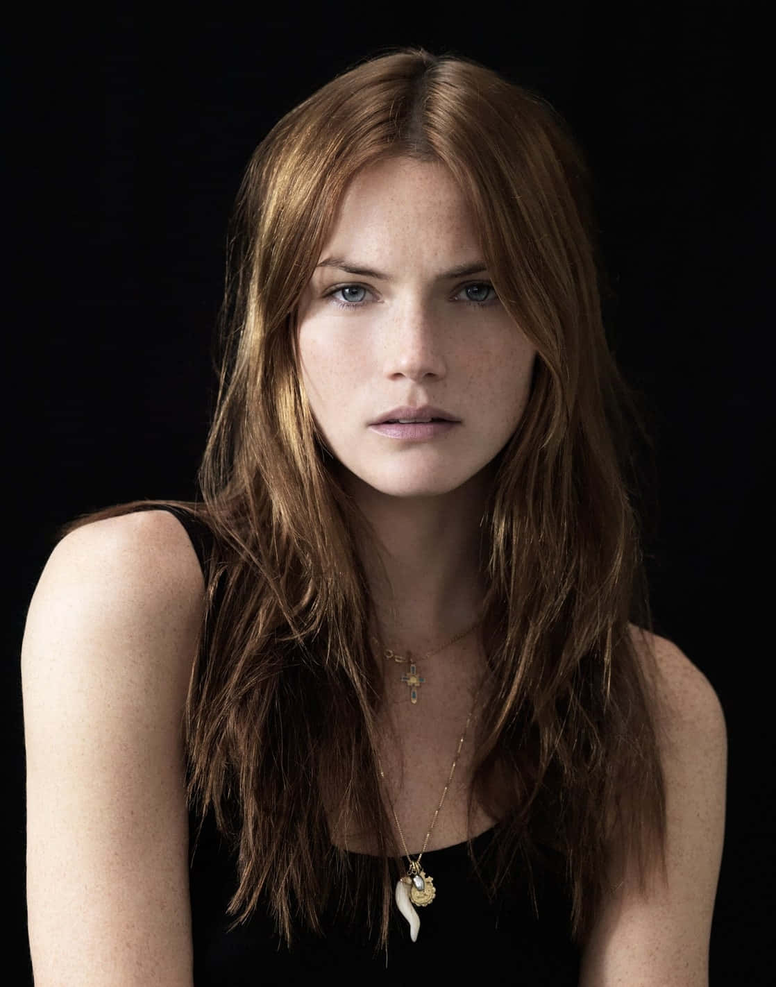 Mini Anden, long brown hair, freckles, HD Phone Wallpaper