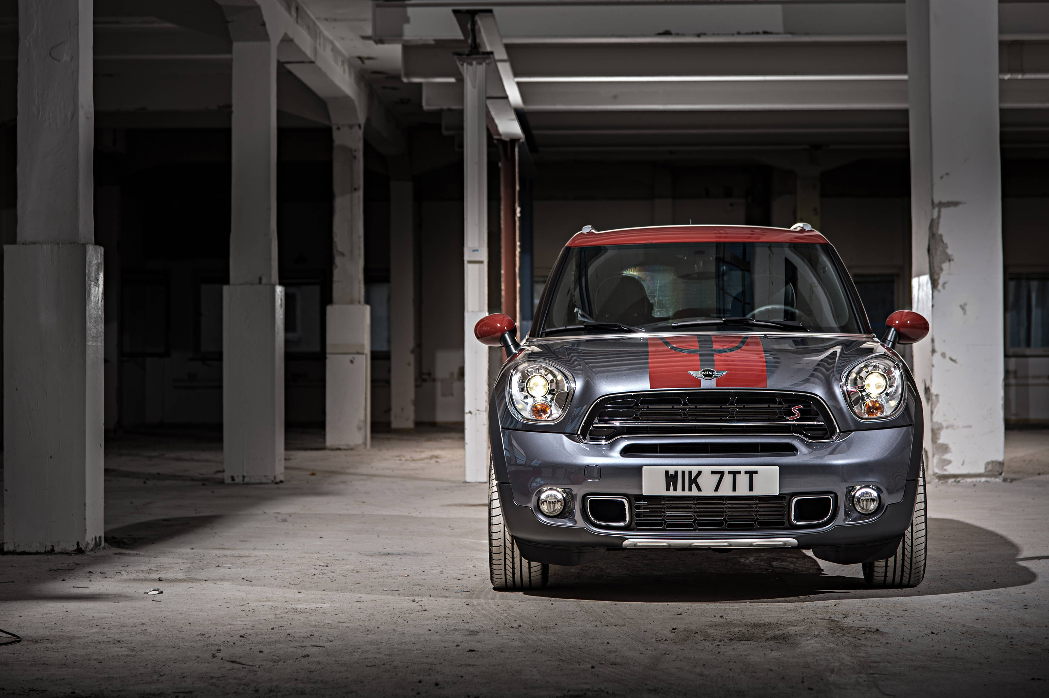 Mini Cooper Countryman, silver, red roof, 2K Desktop Wallpaper